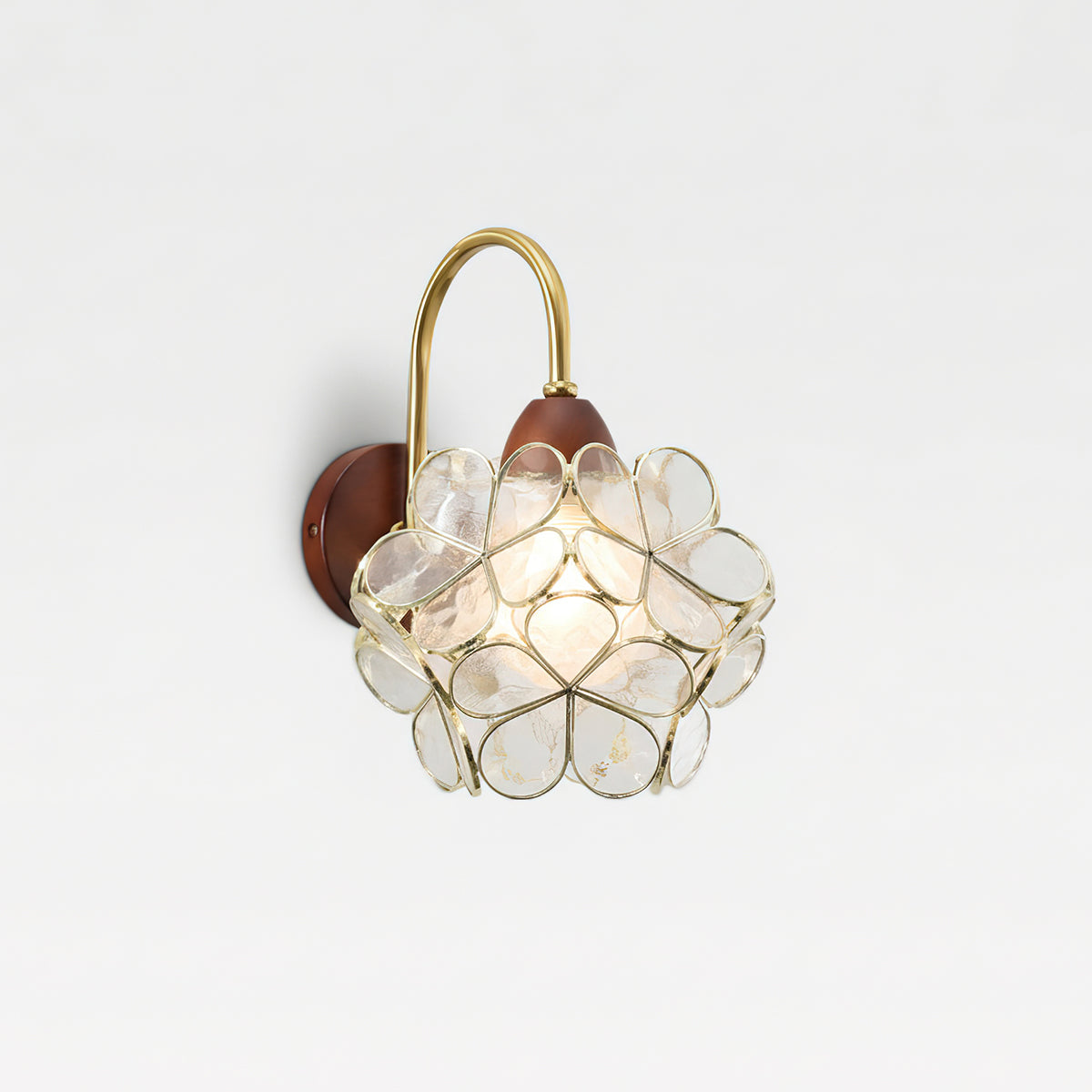 Petalora Wall Lamp