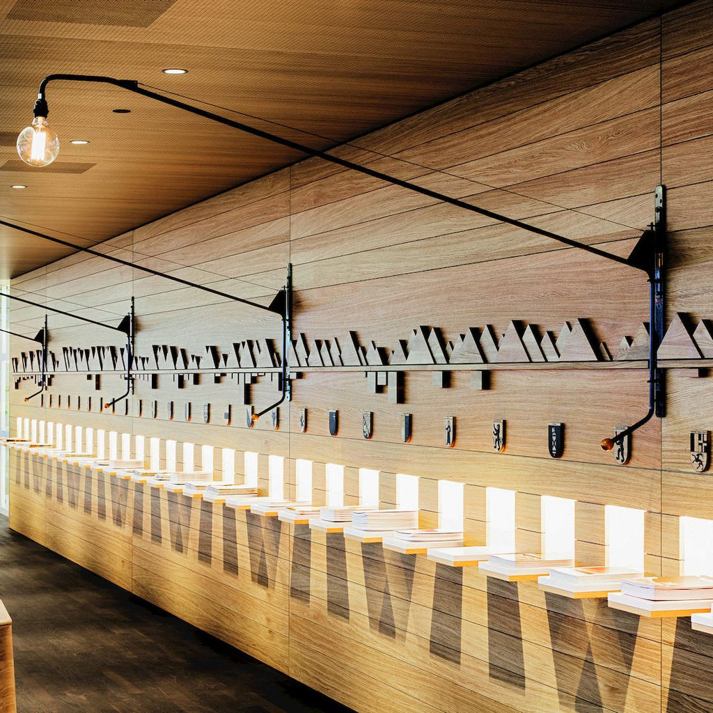 Potence Wall Lamp