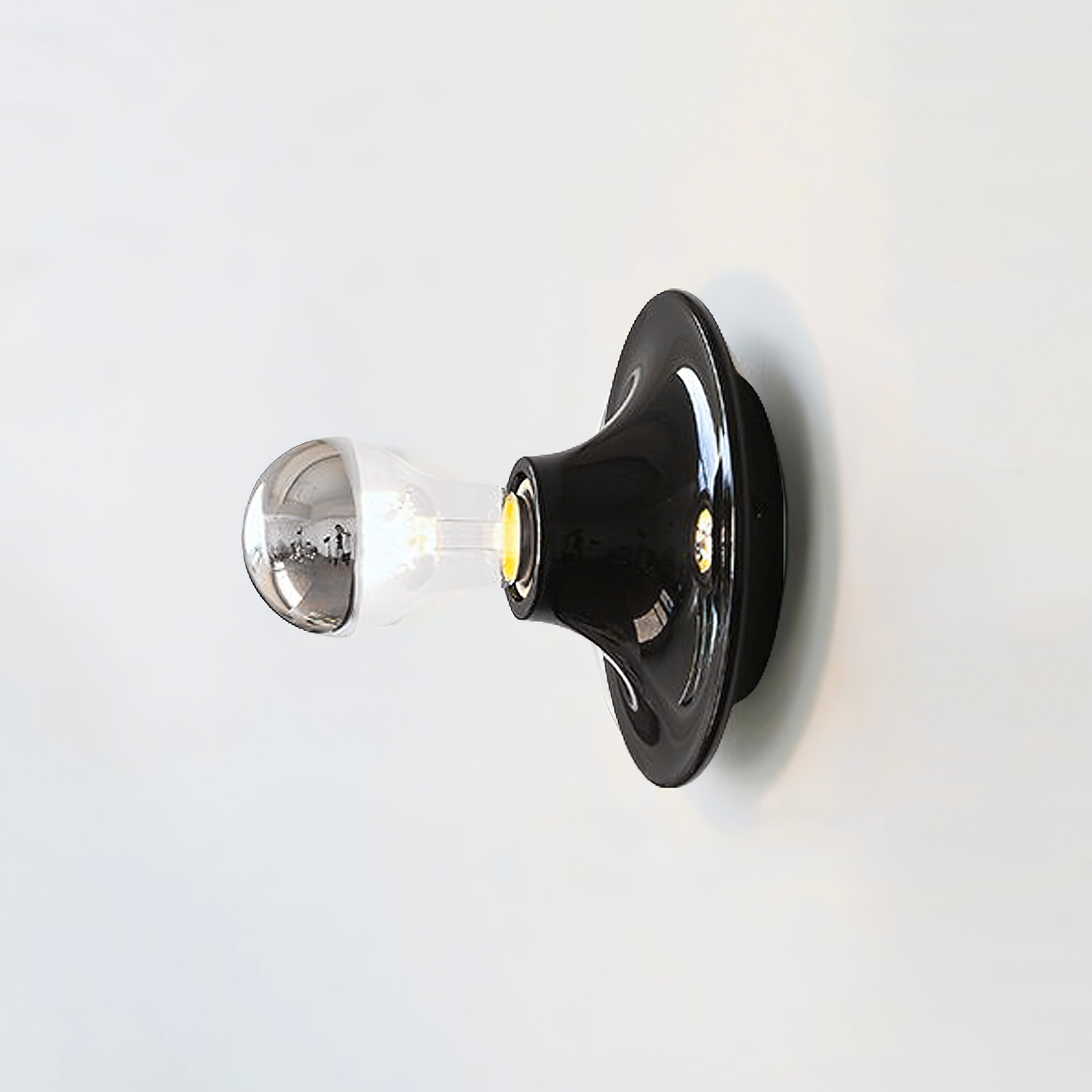 Radiora Wall Lamp