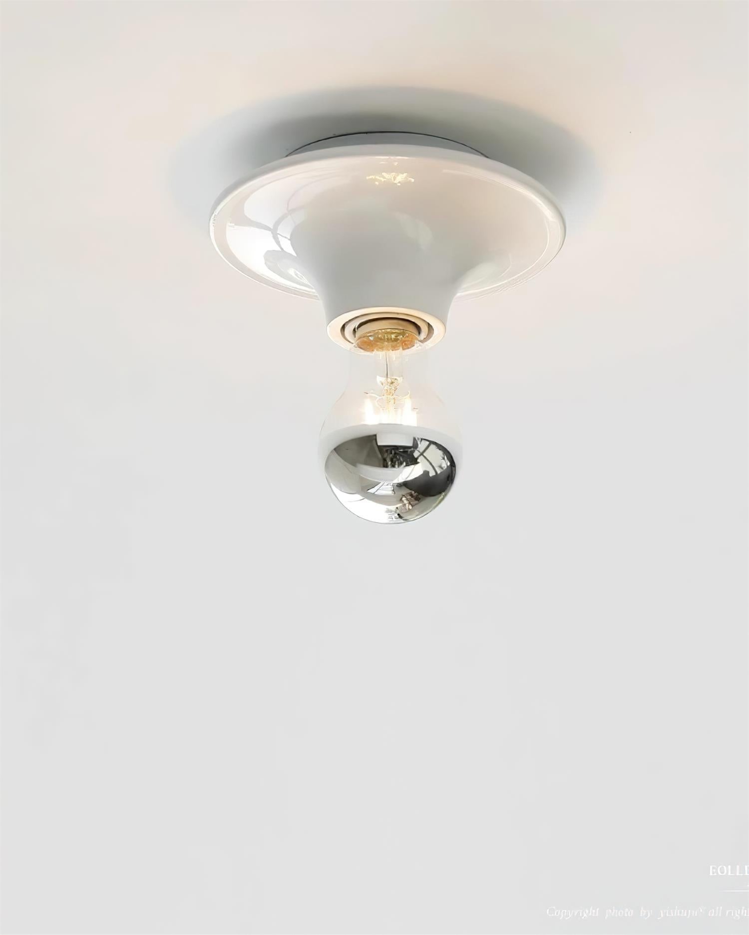 Radiora Wall Lamp
