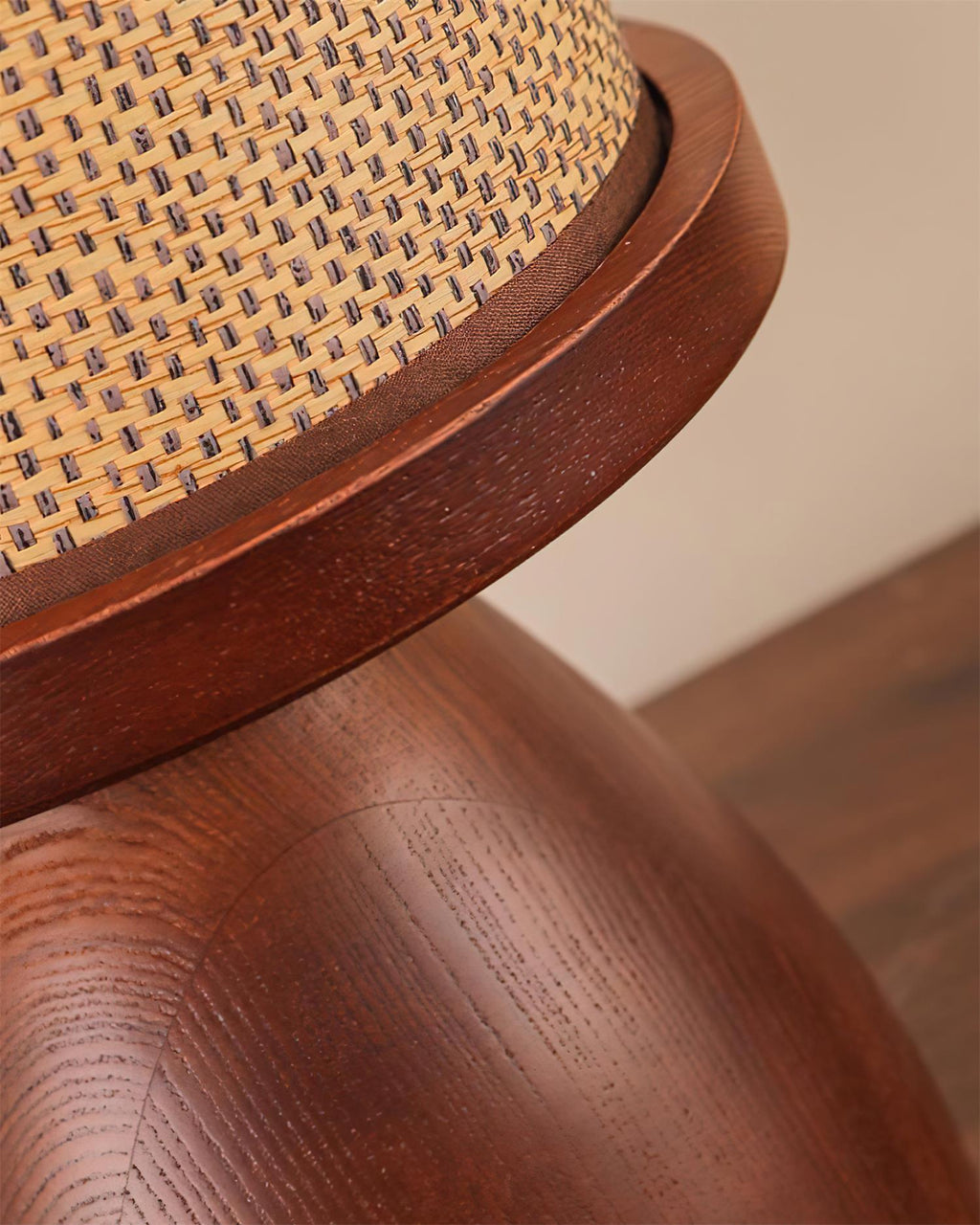 Ravira Table Lamp
