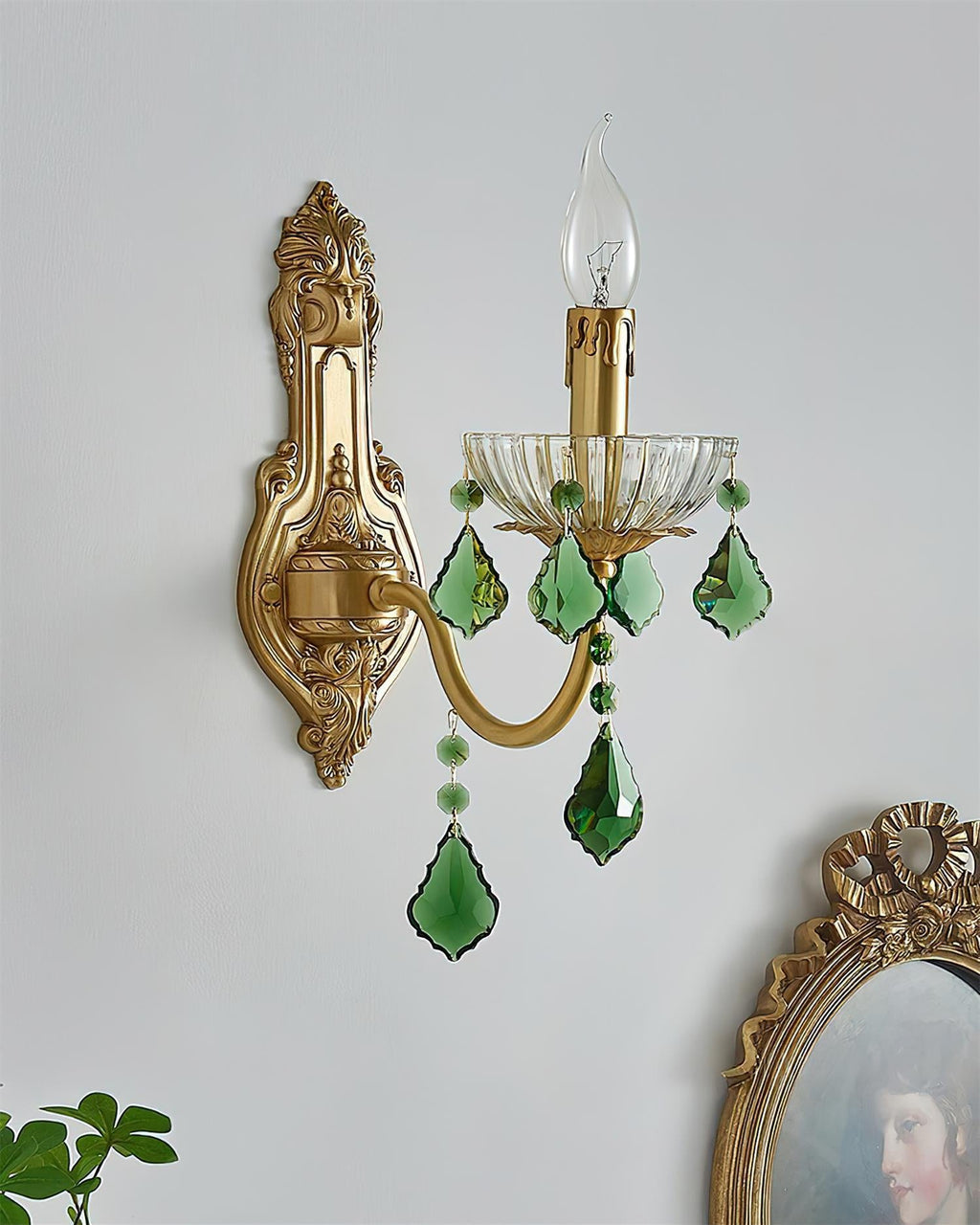 Regalia Wall Lamp