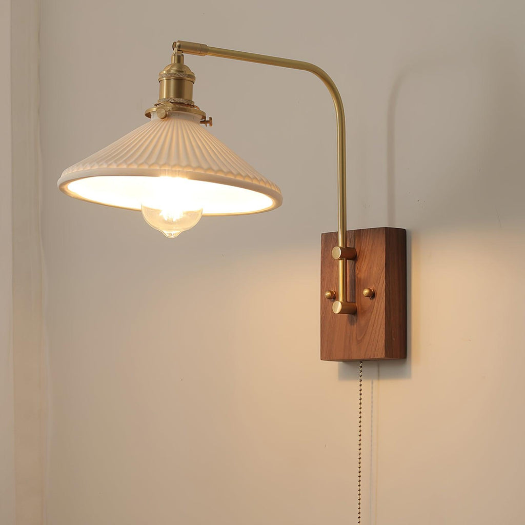 Retro Kelsey Wall Lamp