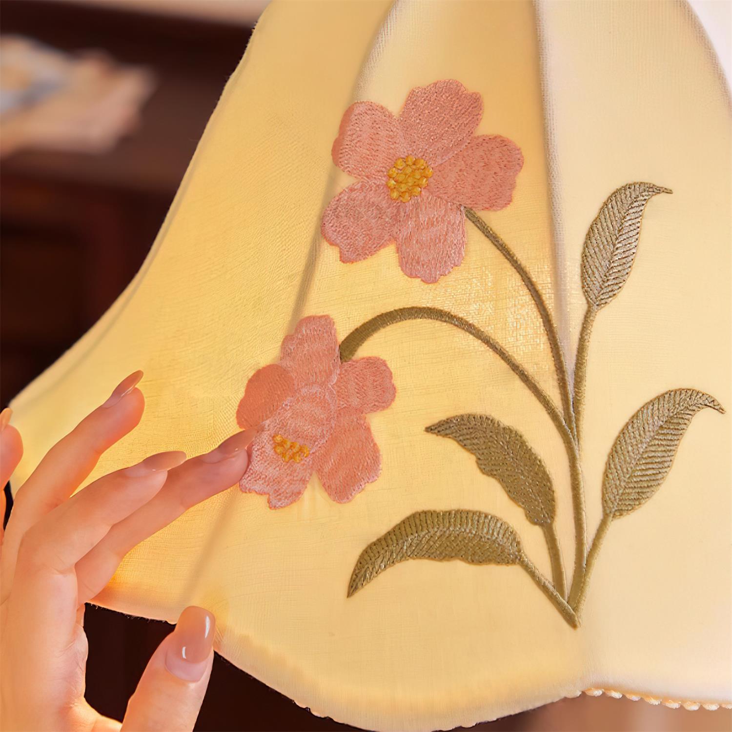 Roselle Pendant Lamp