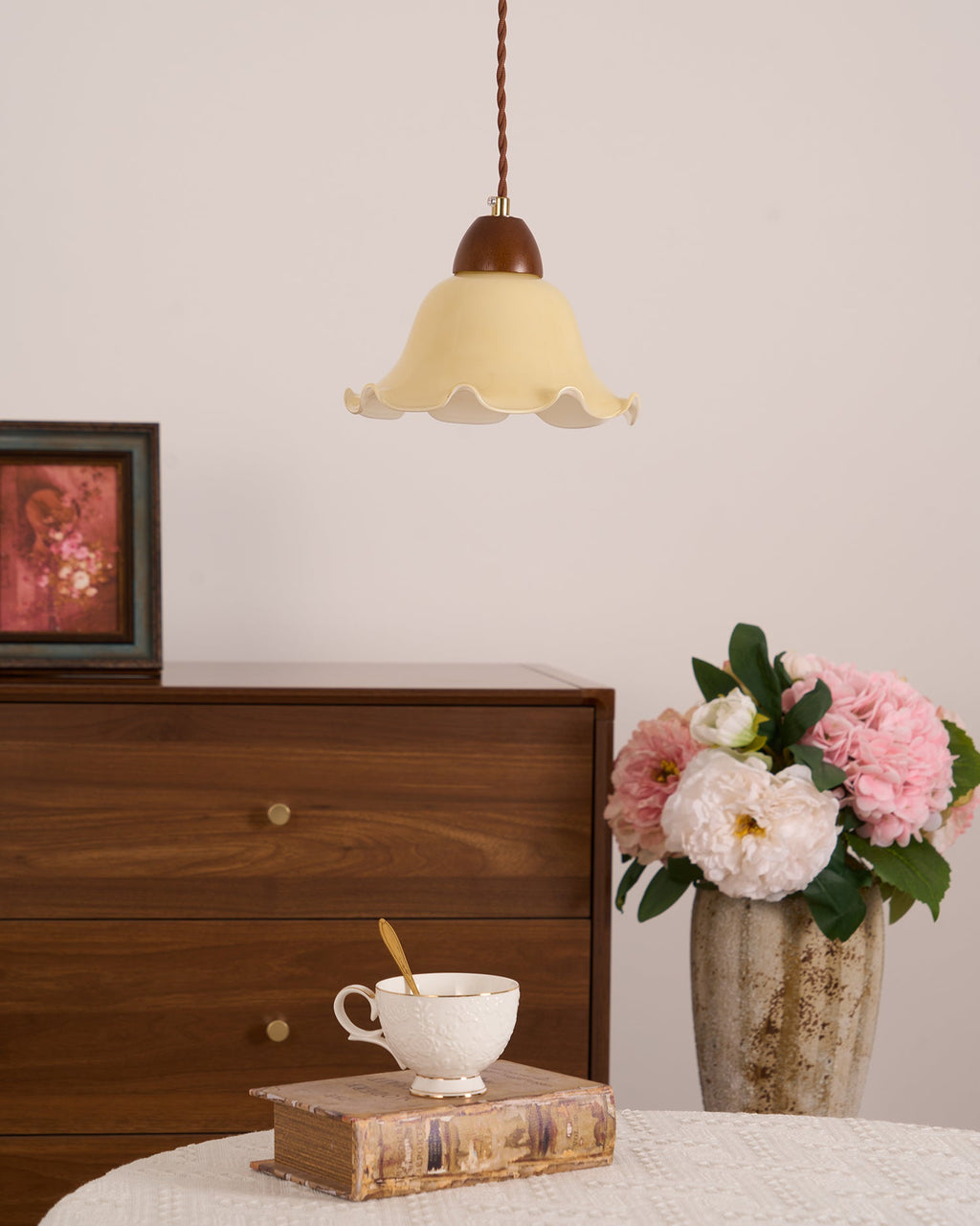 Rowan Flower Pendant Lamp
