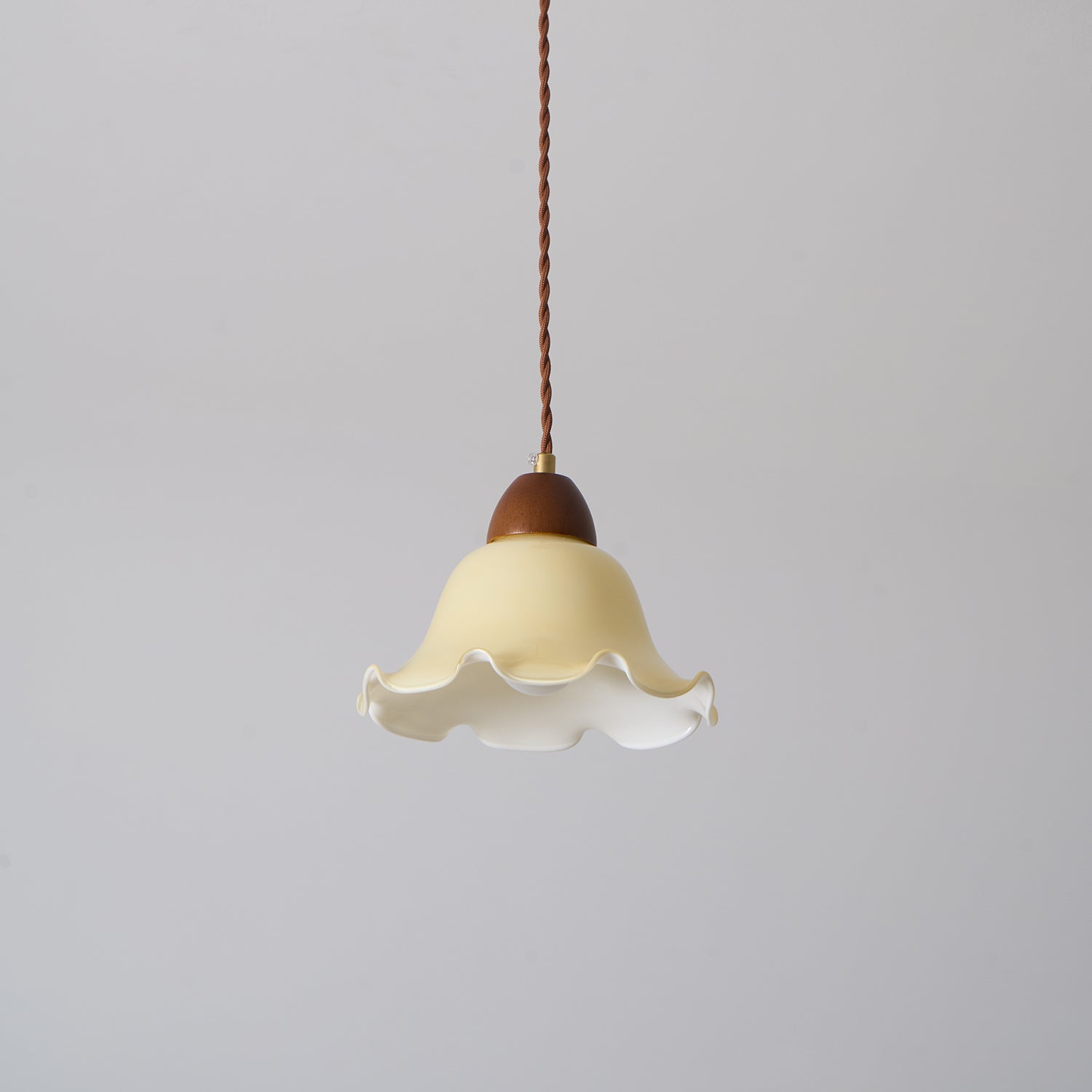 Rowan Flower Pendant Lamp