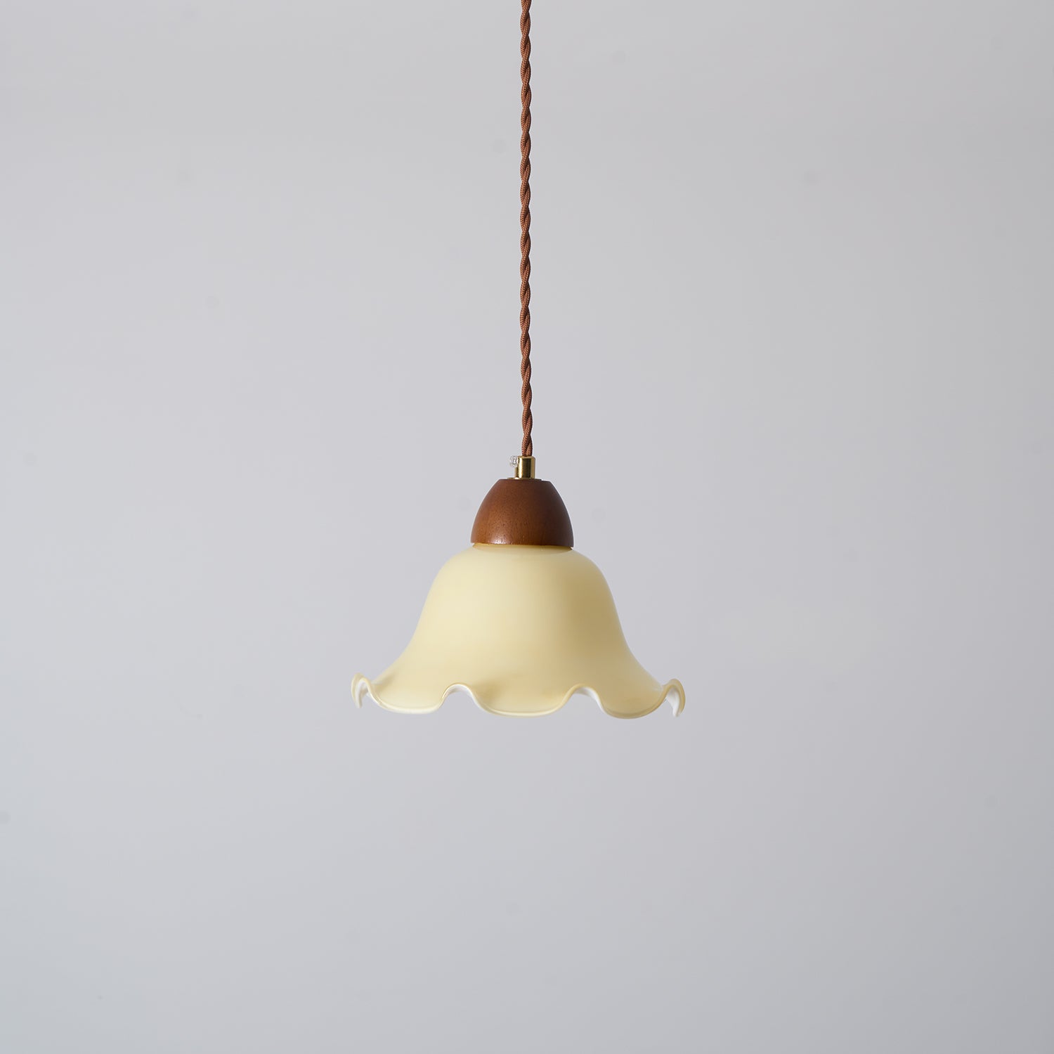 Rowan Flower Pendant Lamp