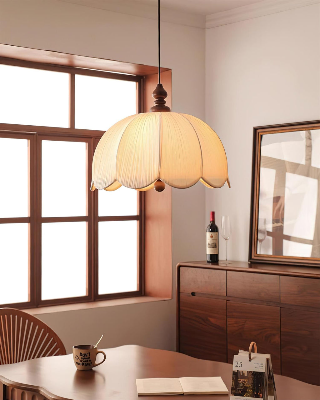 Ruffle Pendant Lamp