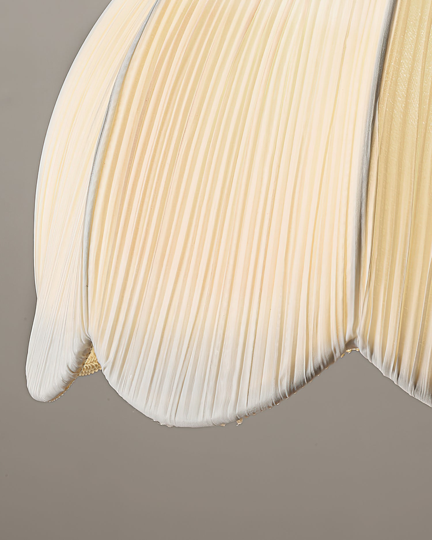 Ruffle Pendant Lamp