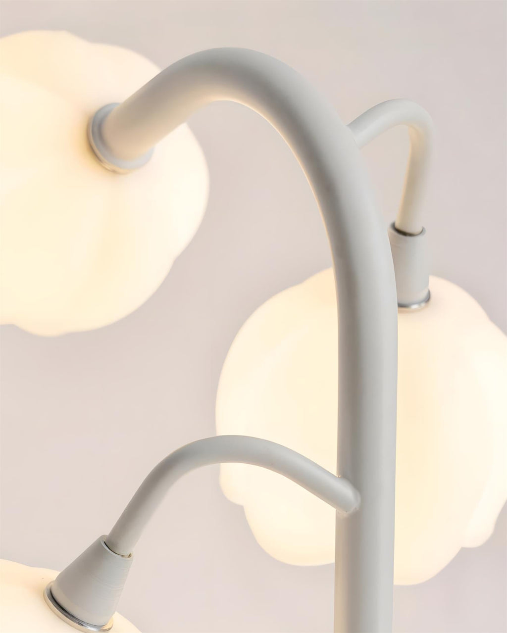 Sara Orchid Table Lamp