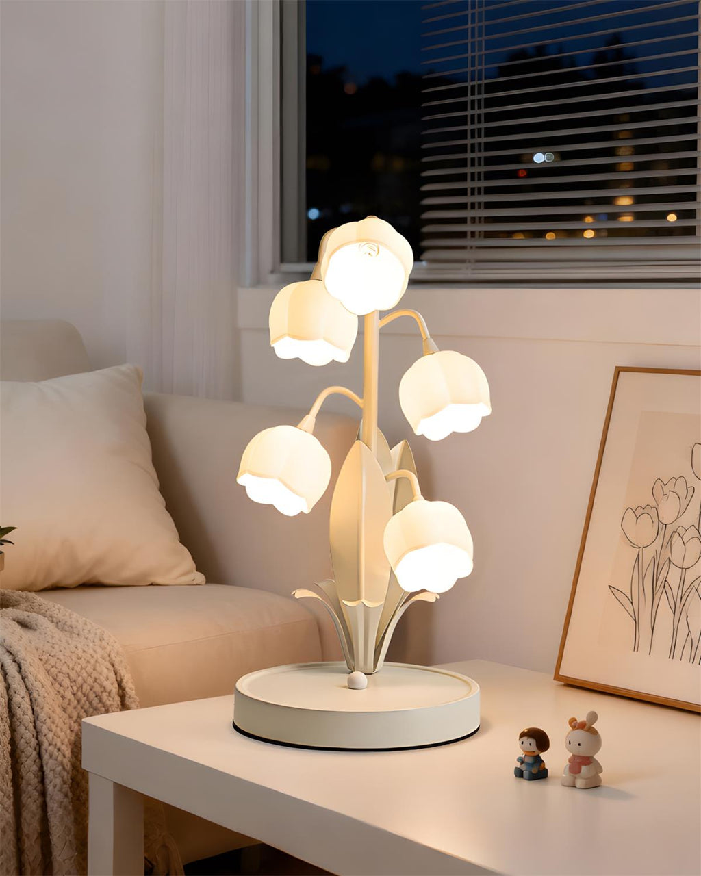 Sara Orchid Table Lamp