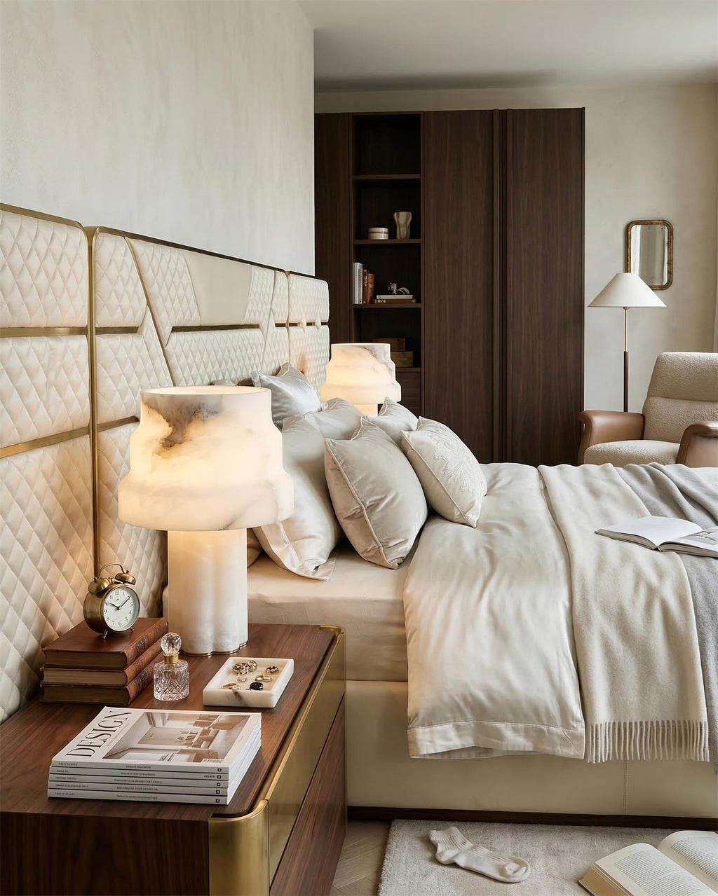 Selmora Table Lamp