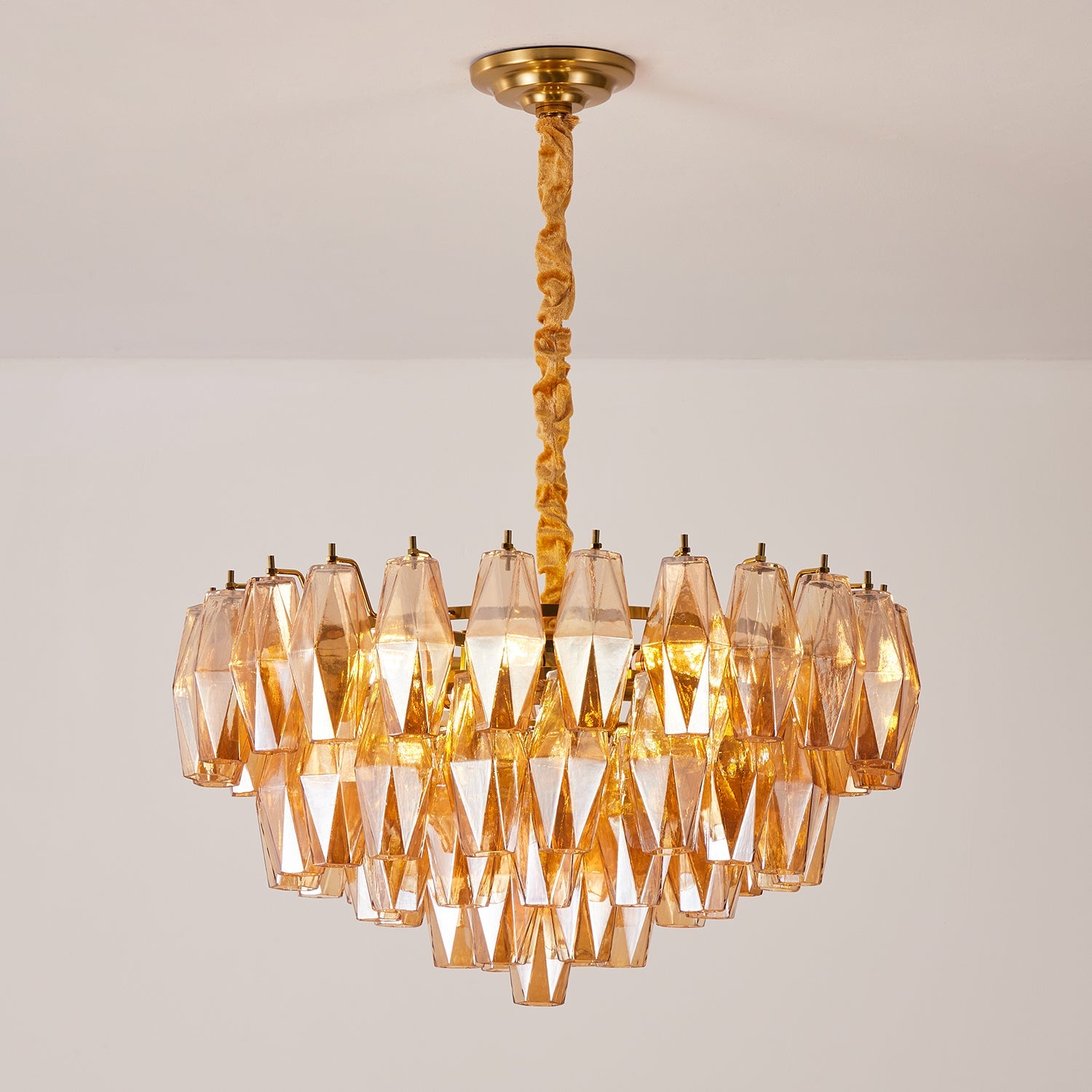 Selvara Chandelier