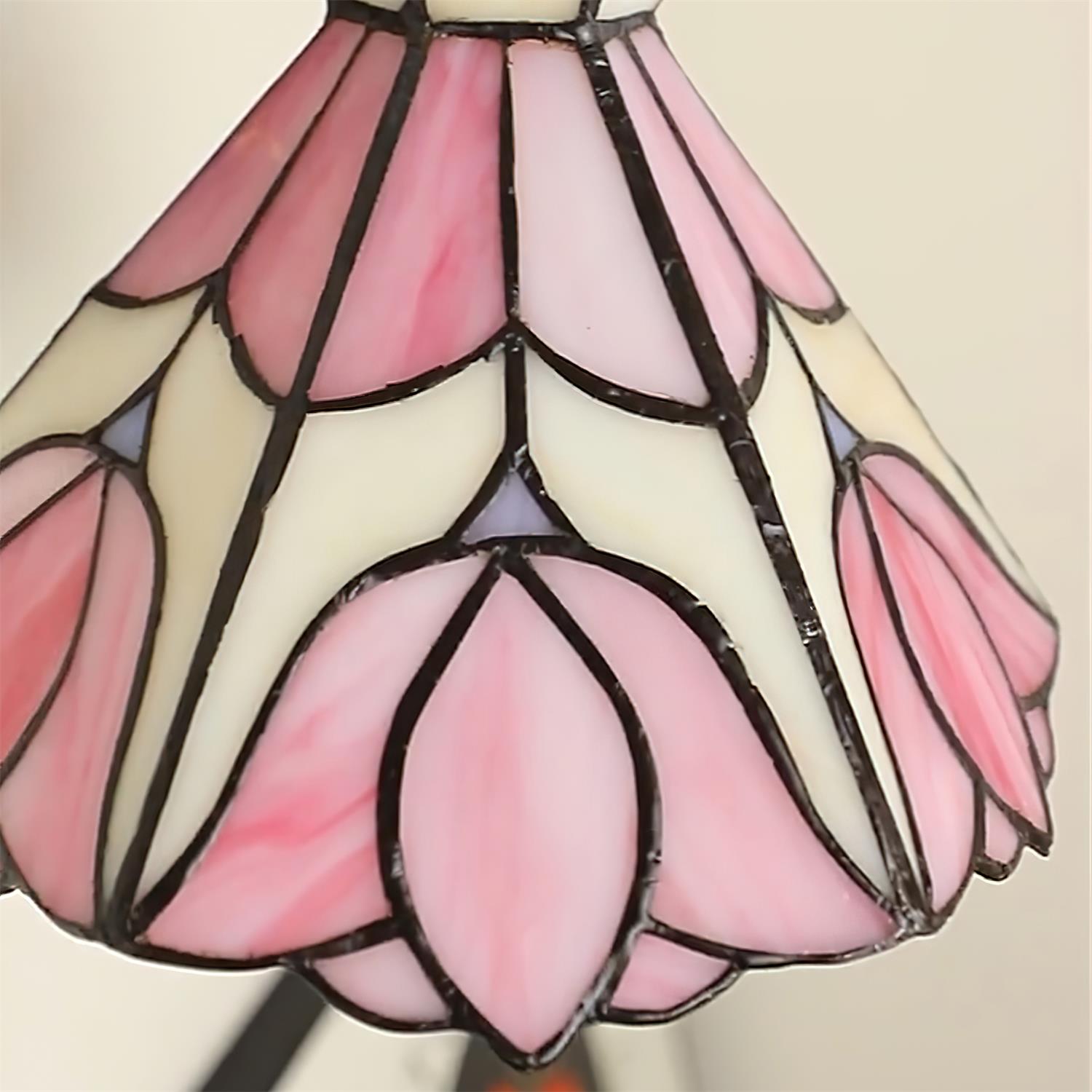 Serena Tiffany Plug In Wall Lamp