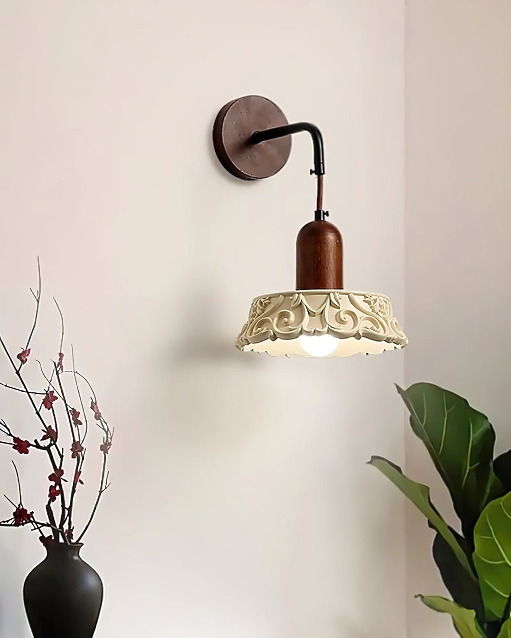 Shana Wall Lamp
