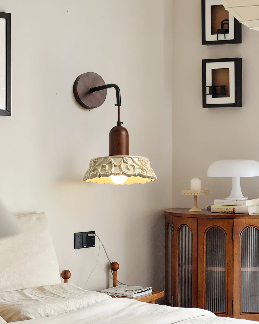 Shana Wall Lamp