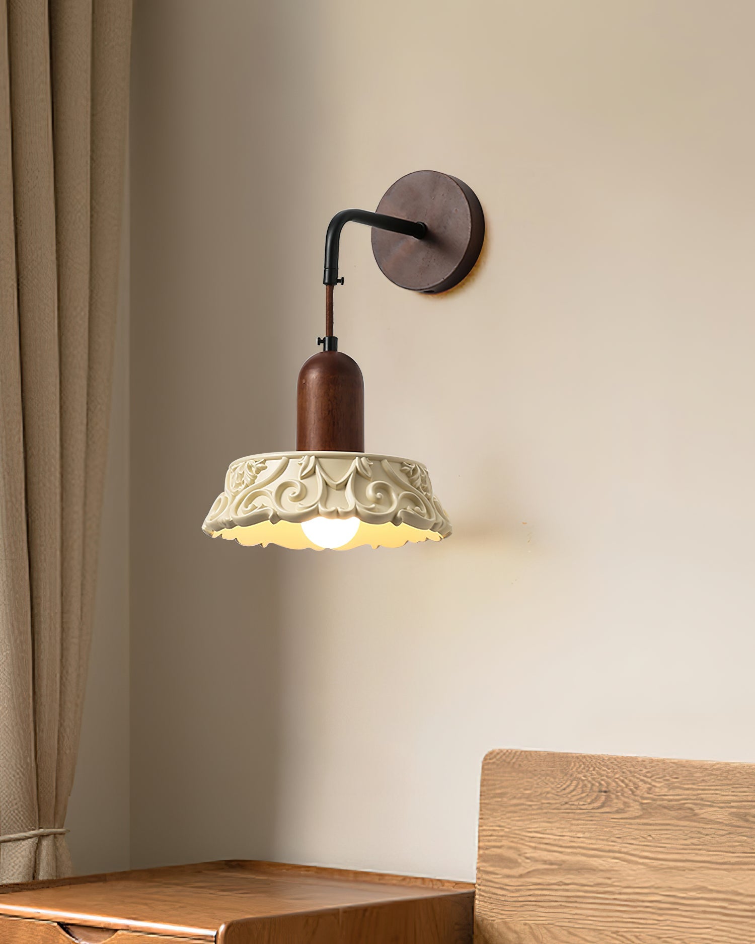 Shana Wall Lamp