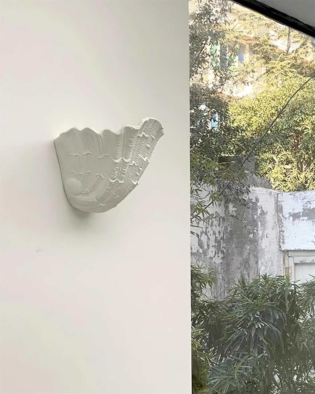 Shell Plaster Wall Lamp