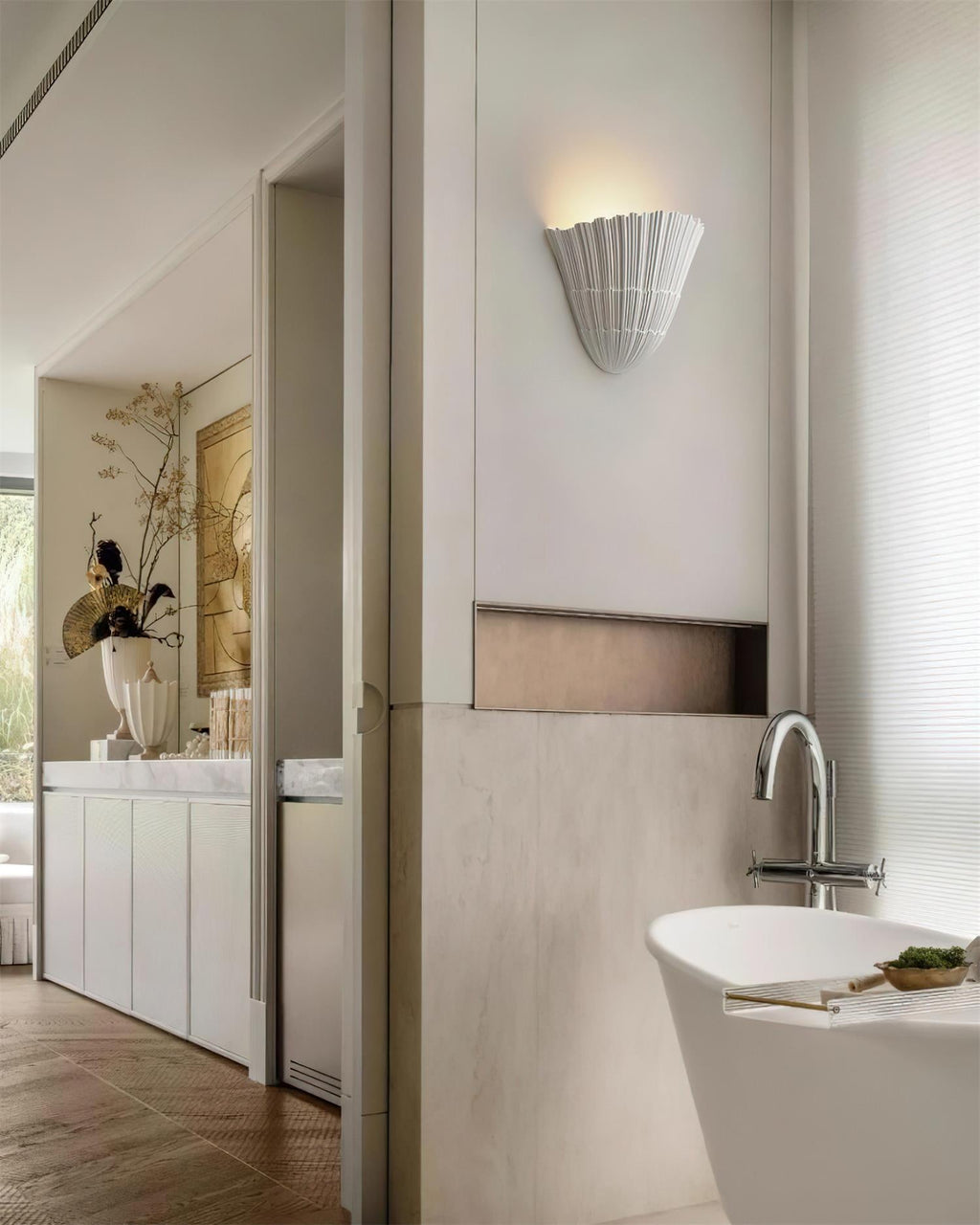 Shellora Wall Lamp