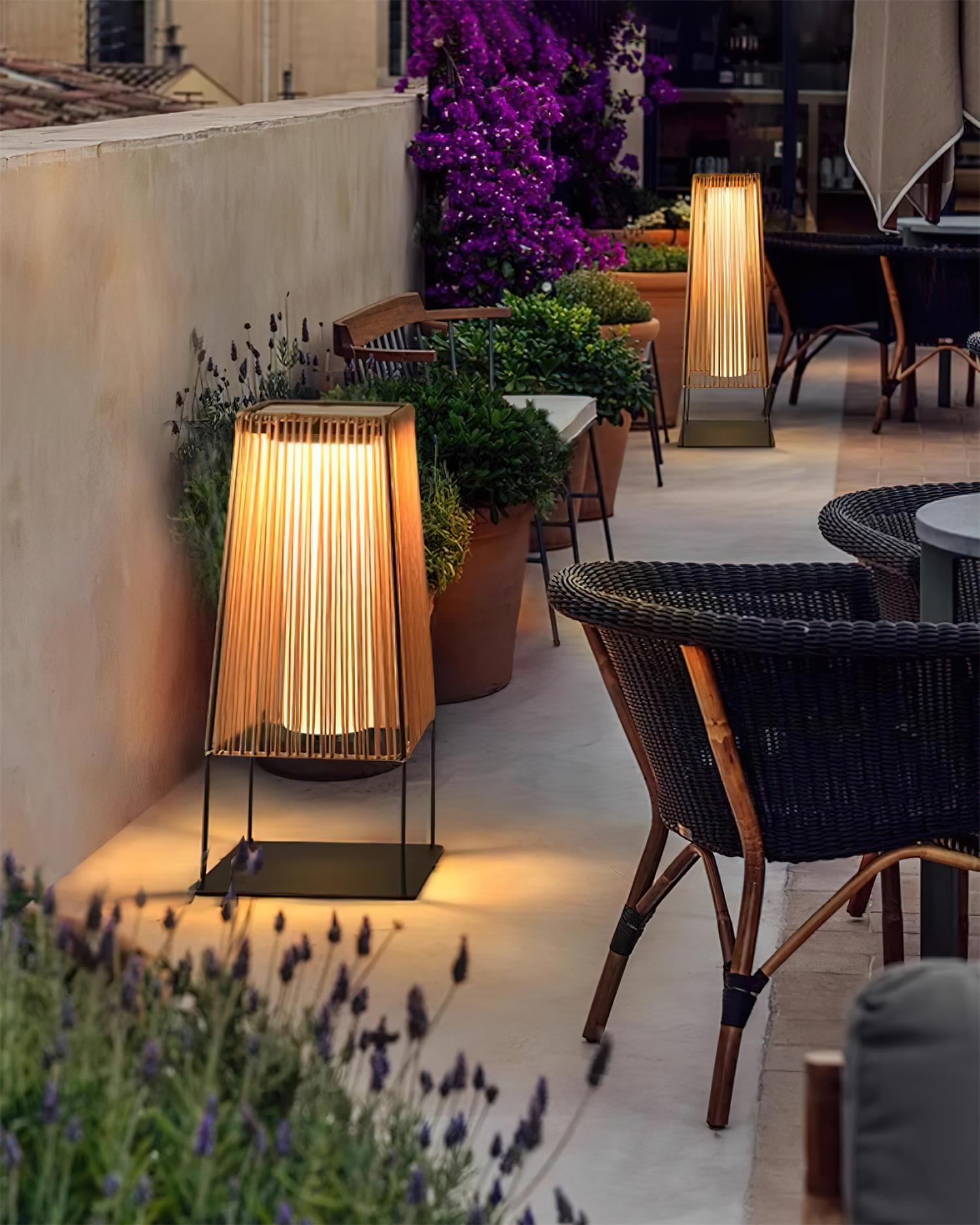 Solara Outdoor Post Light