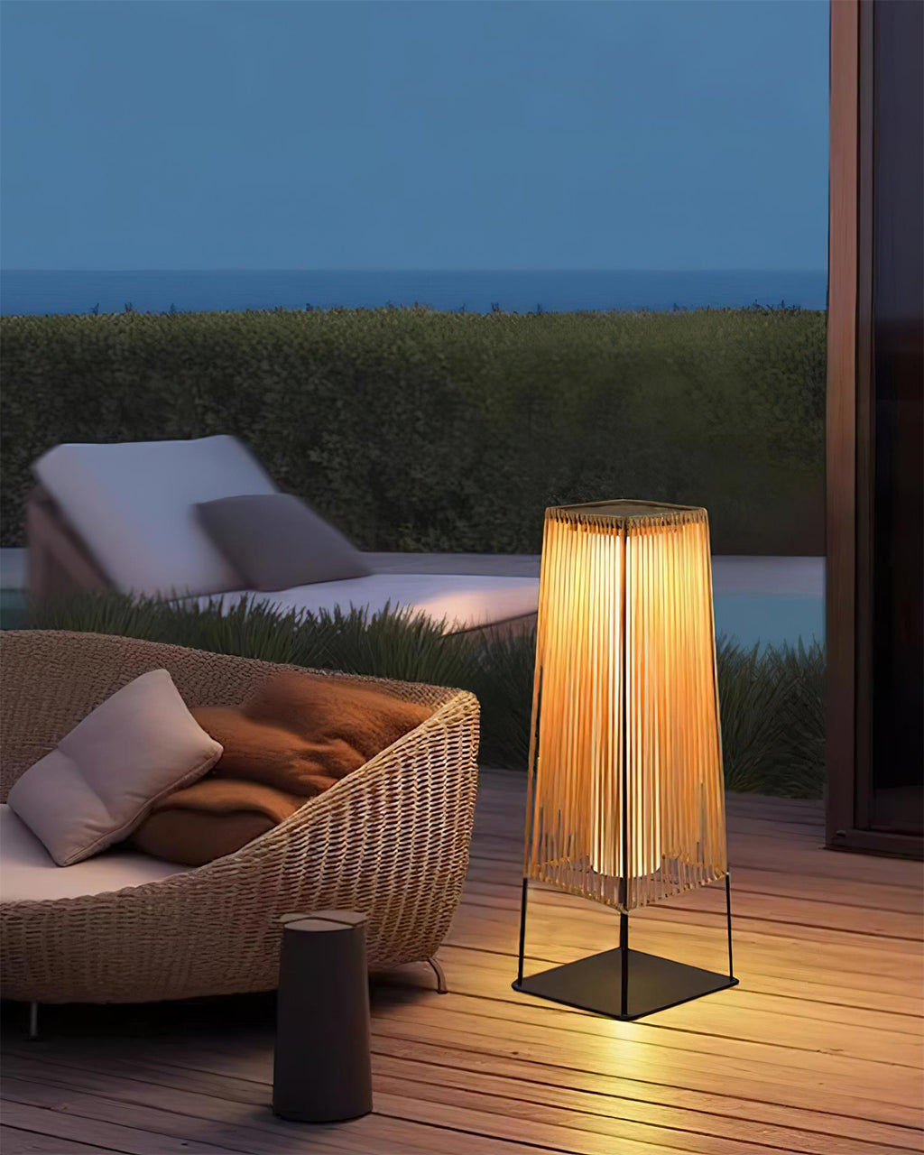 Solara Outdoor Post Light