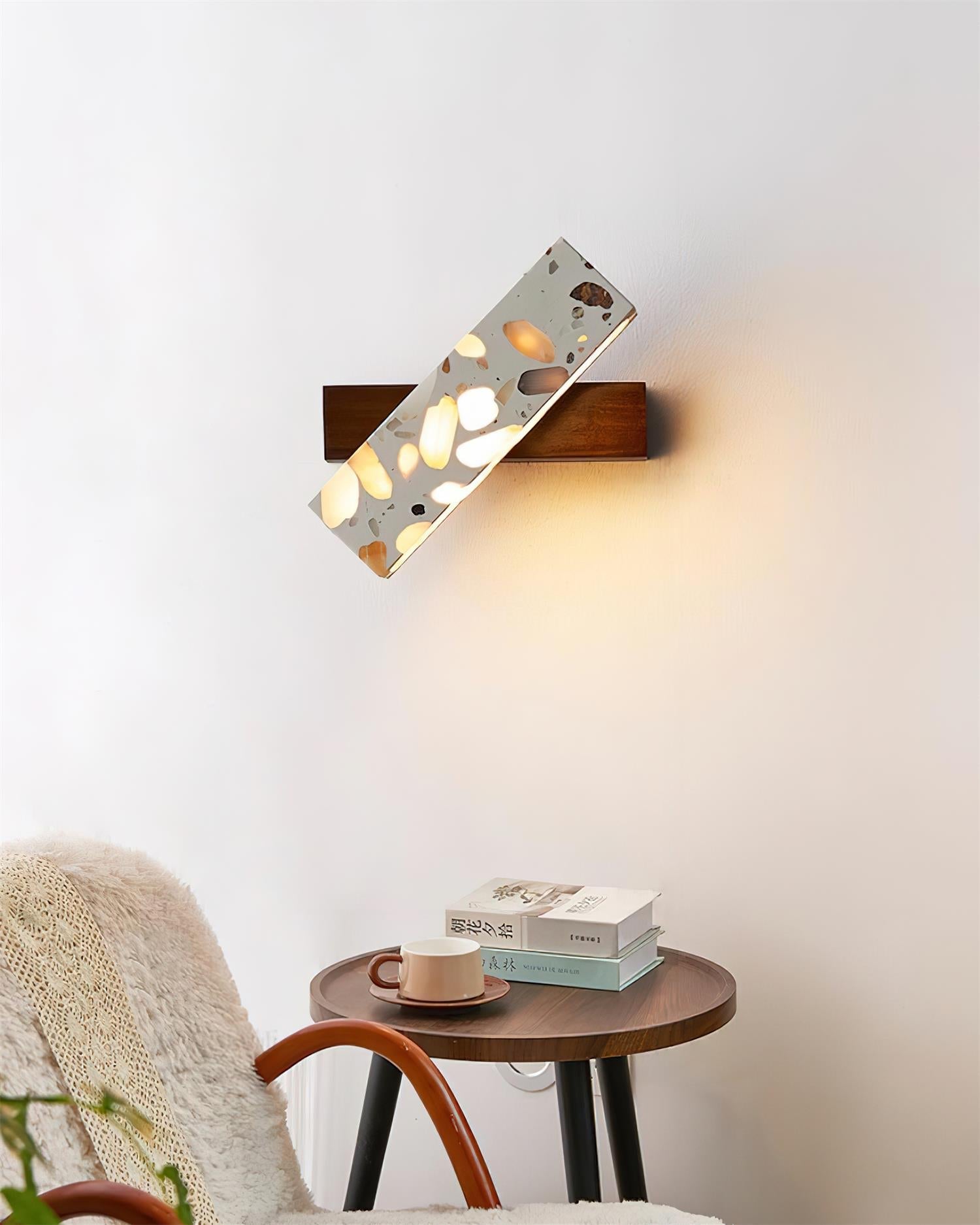 Soltera Wall Lamp