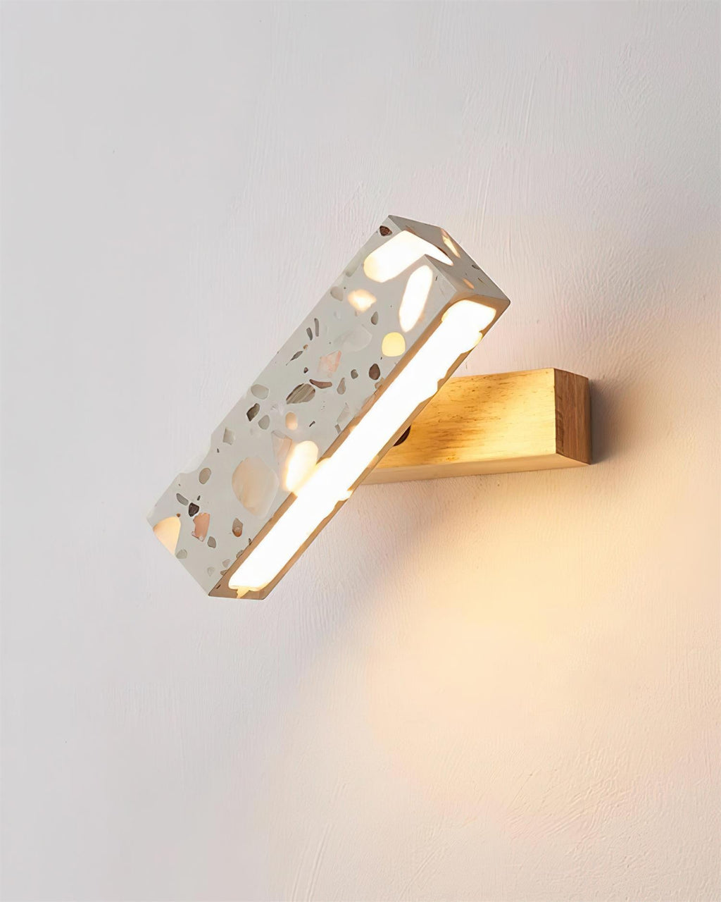 Soltera Wall Lamp