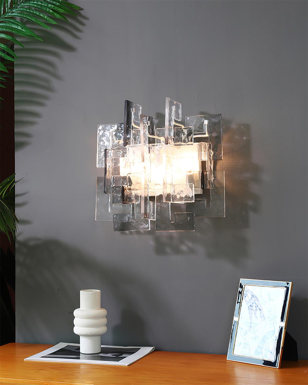 Solvante Wall Lamp