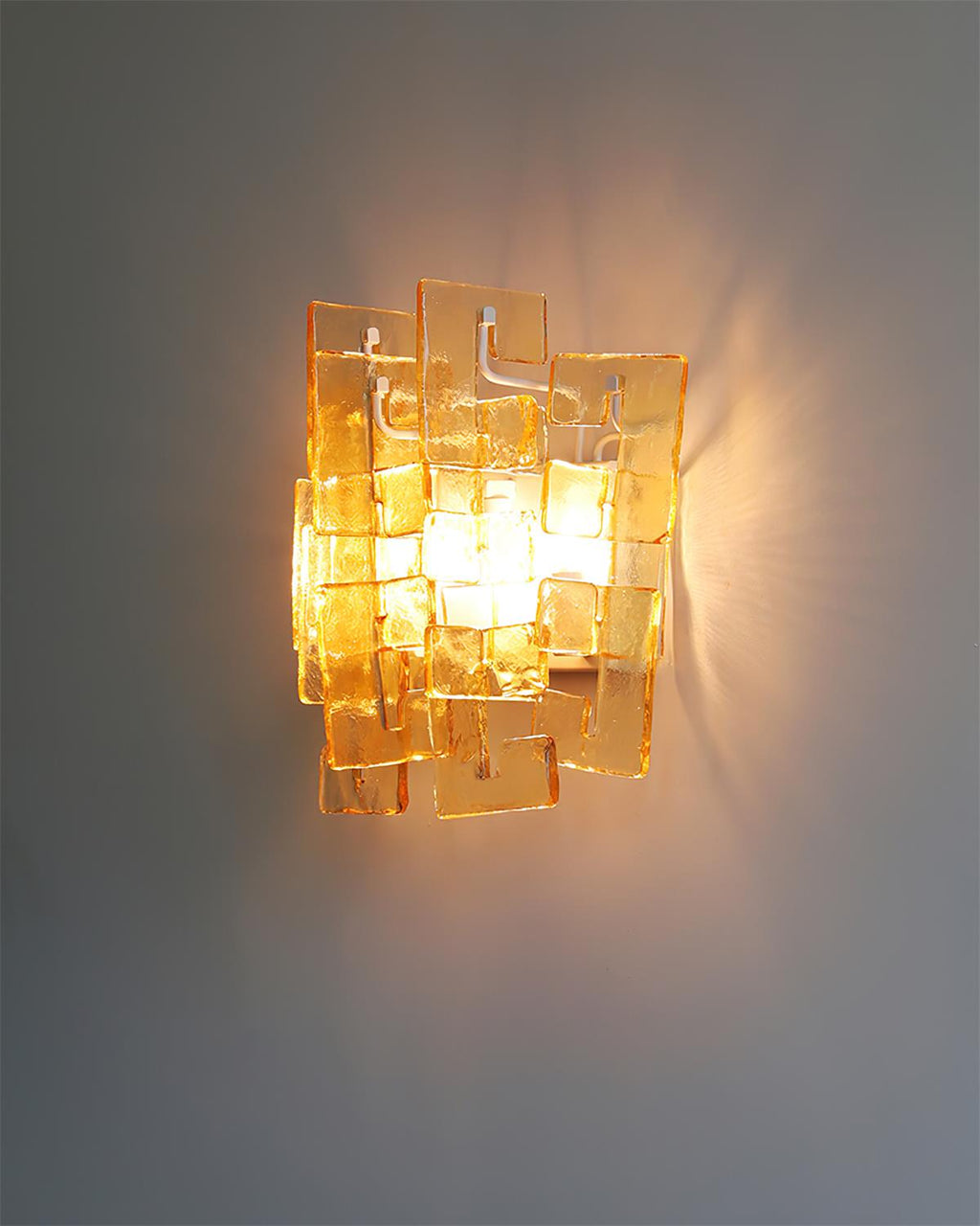 Solvante Wall Lamp