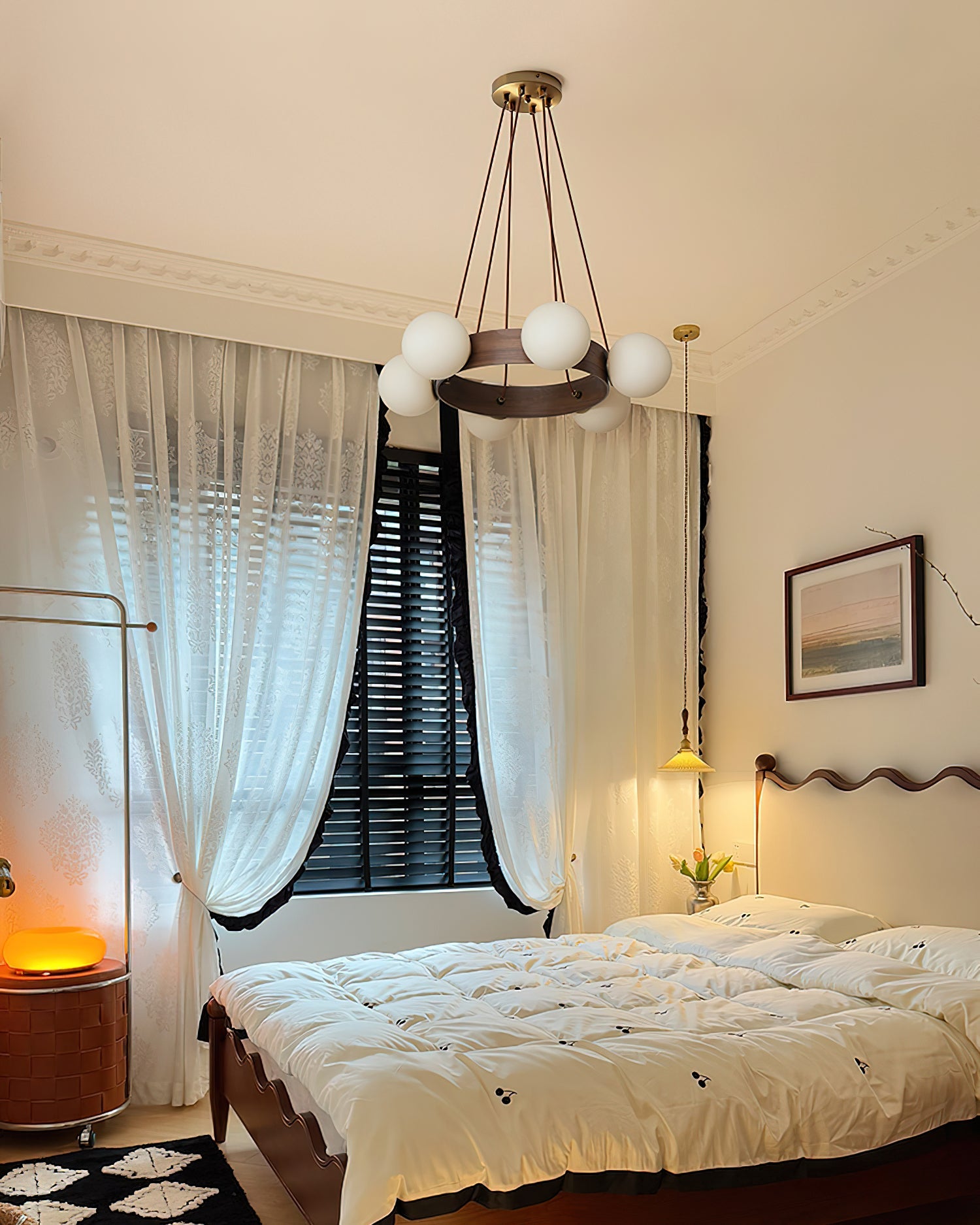 Solvena Chandelier