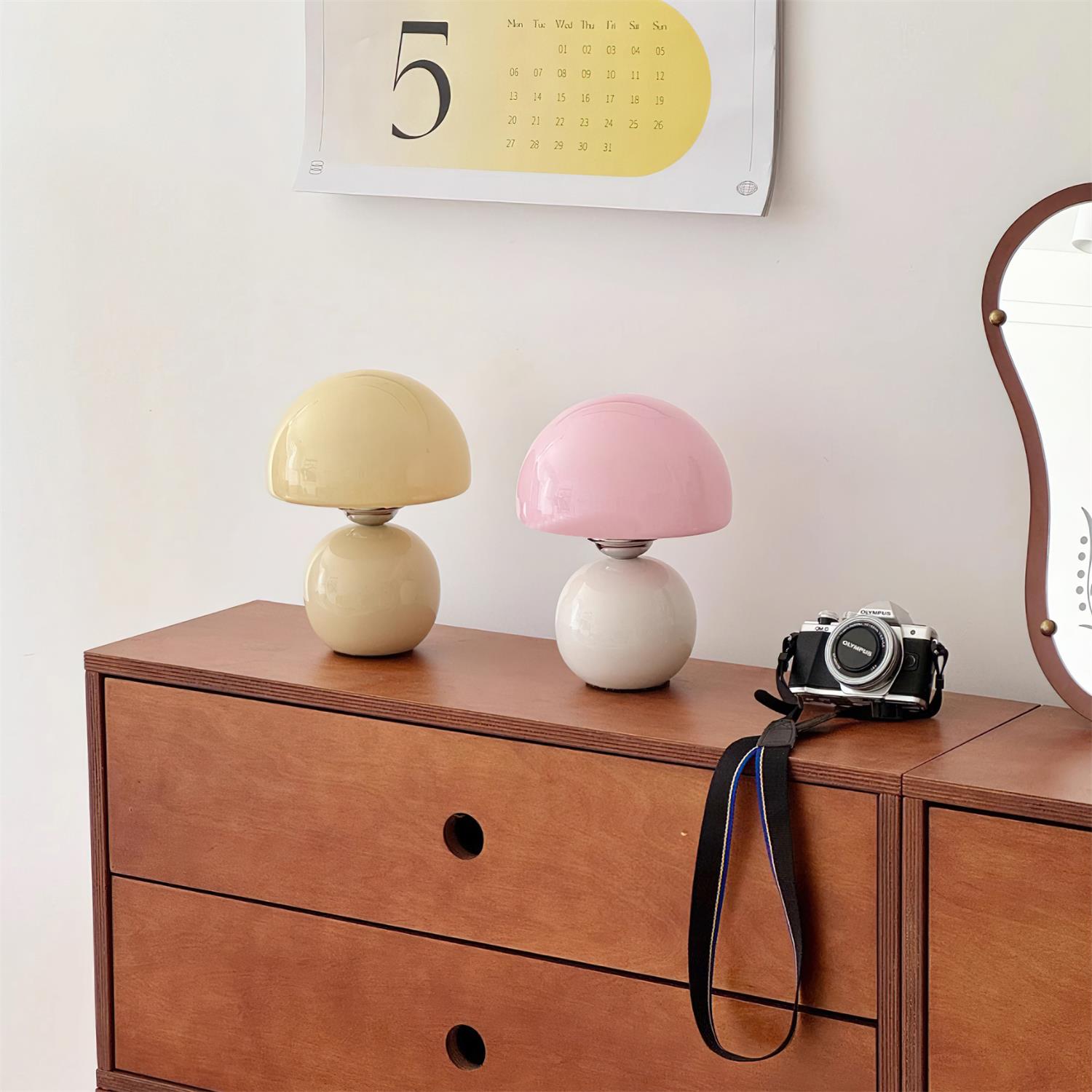 Spika Table Lamp