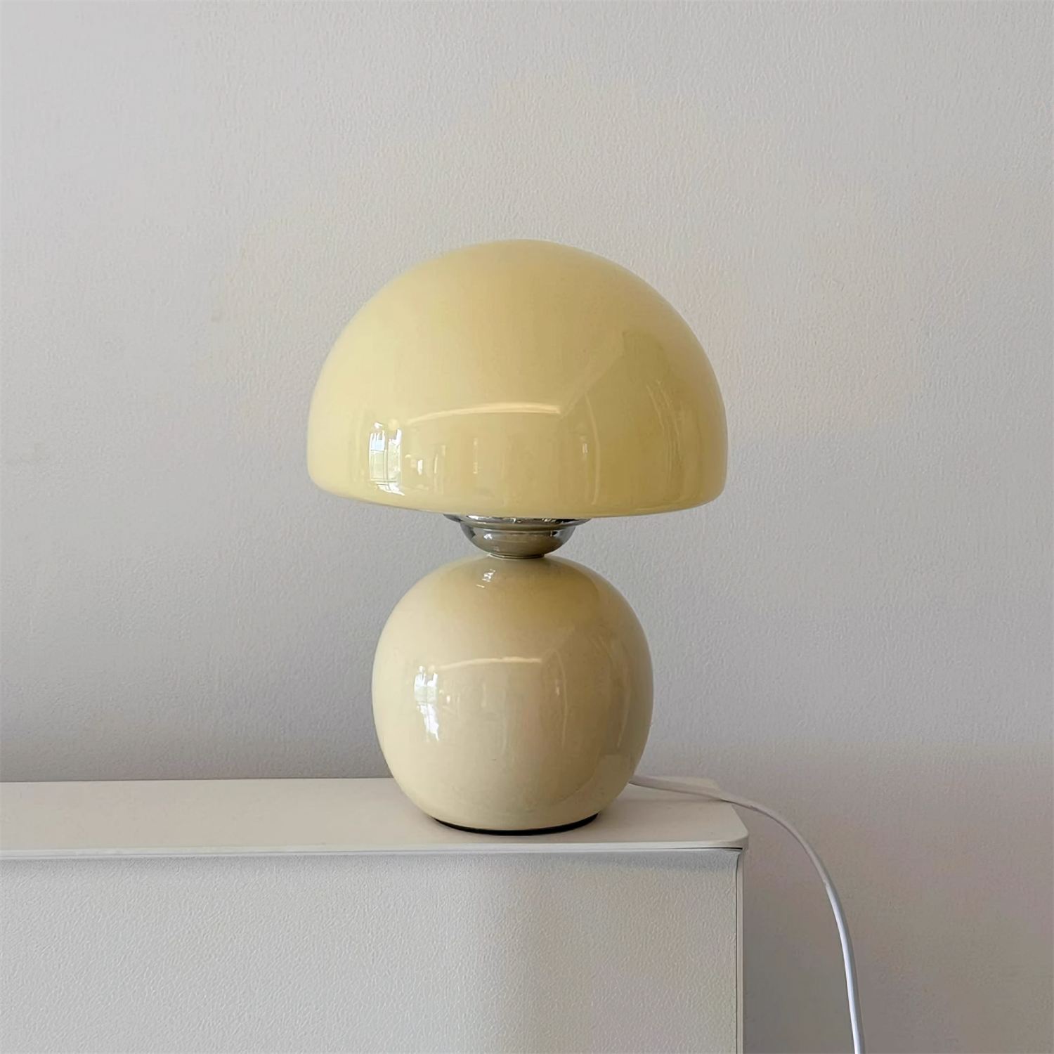 Spika Table Lamp