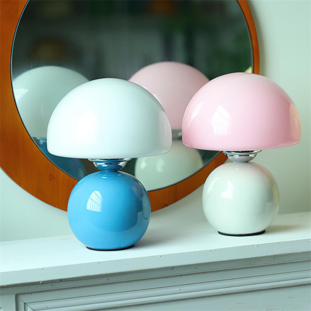 Spika Table Lamp