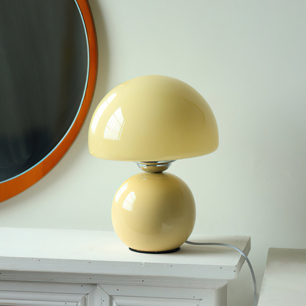 Spika Table Lamp