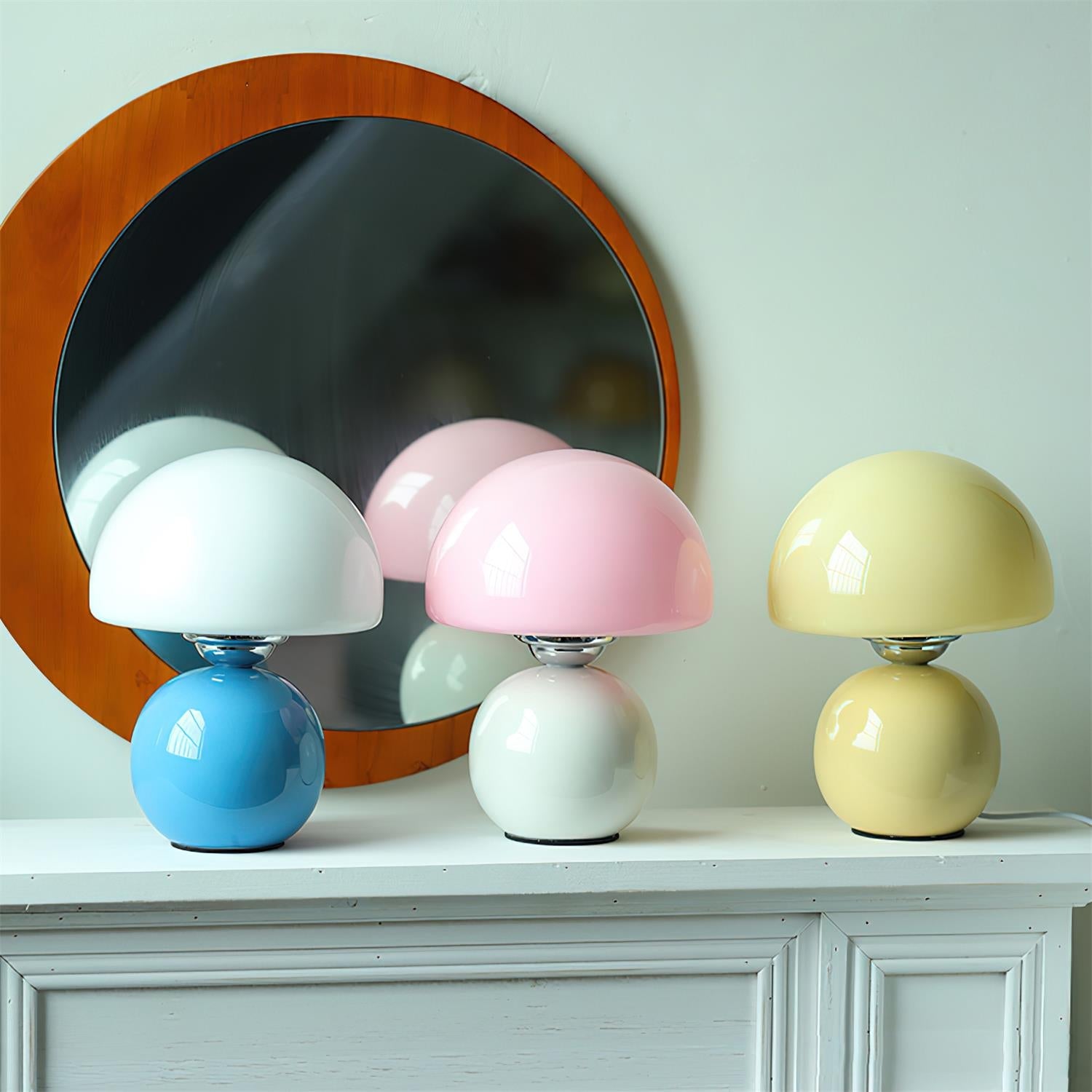 Spika Table Lamp
