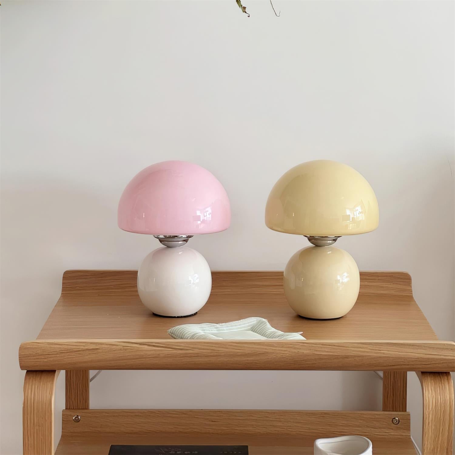 Spika Table Lamp