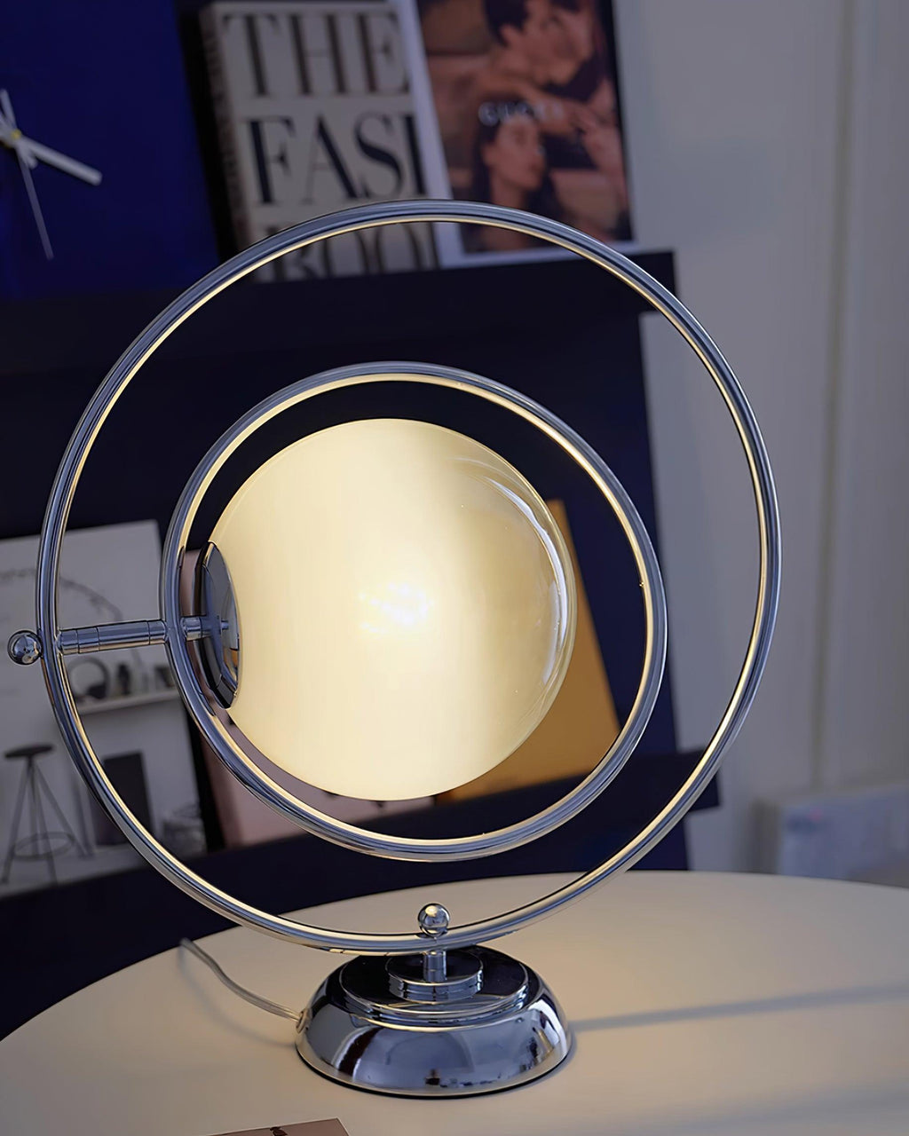 Spin Planet Table Lamp