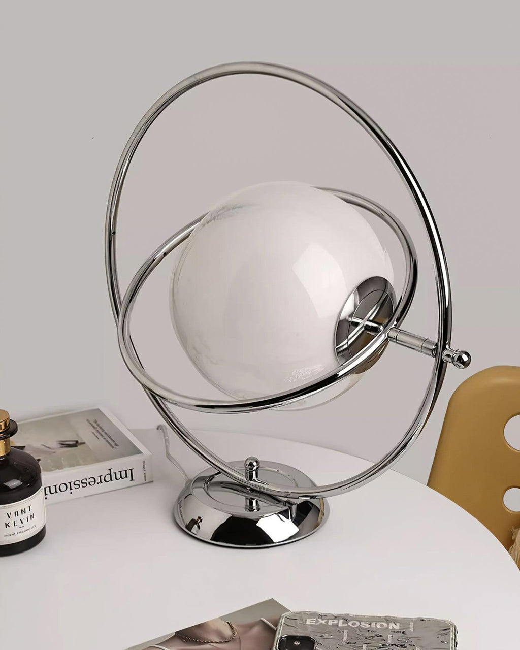 Spin Planet Table Lamp