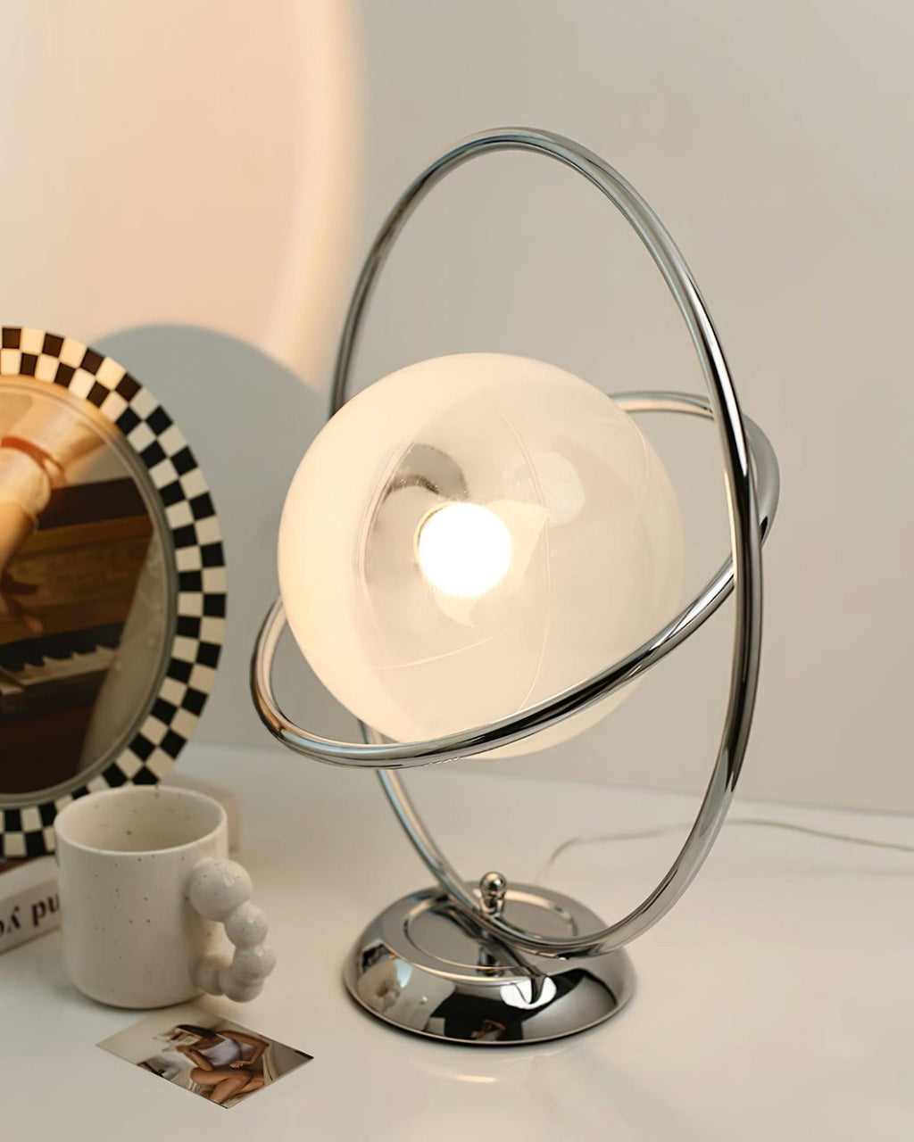 Spin Planet Table Lamp