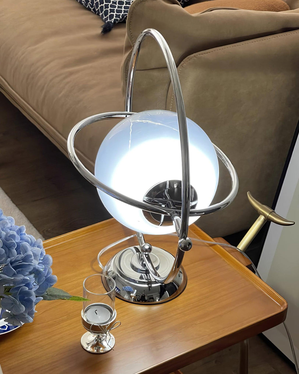 Spin Planet Table Lamp