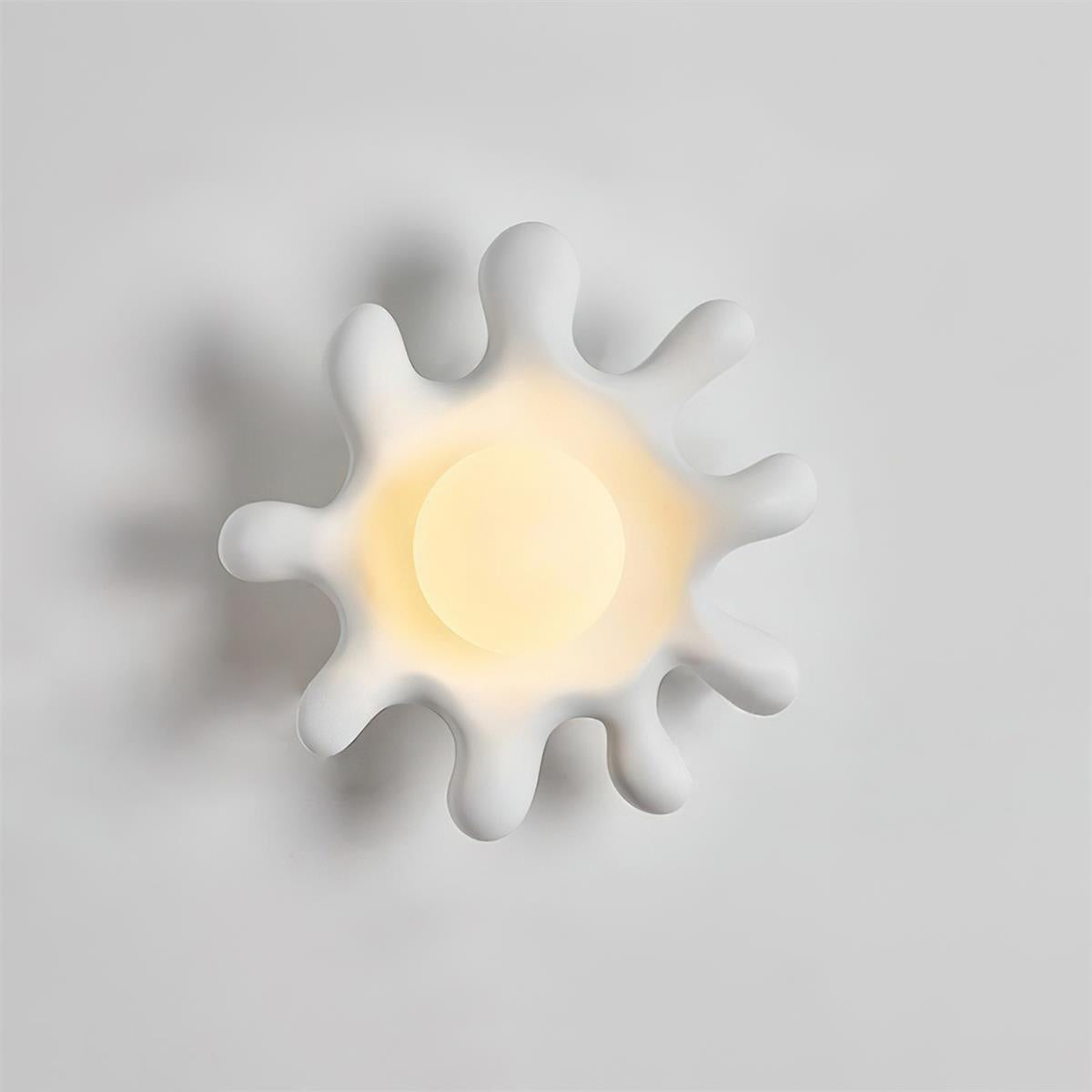 Splova Wall Lamp