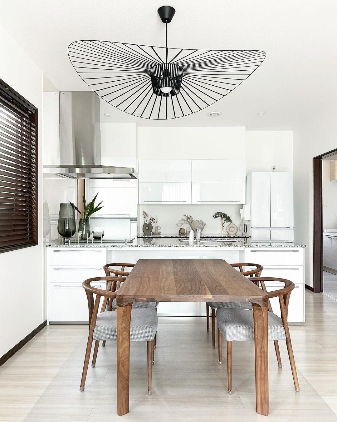 Vertigo Fiberglass Pendant Lamp