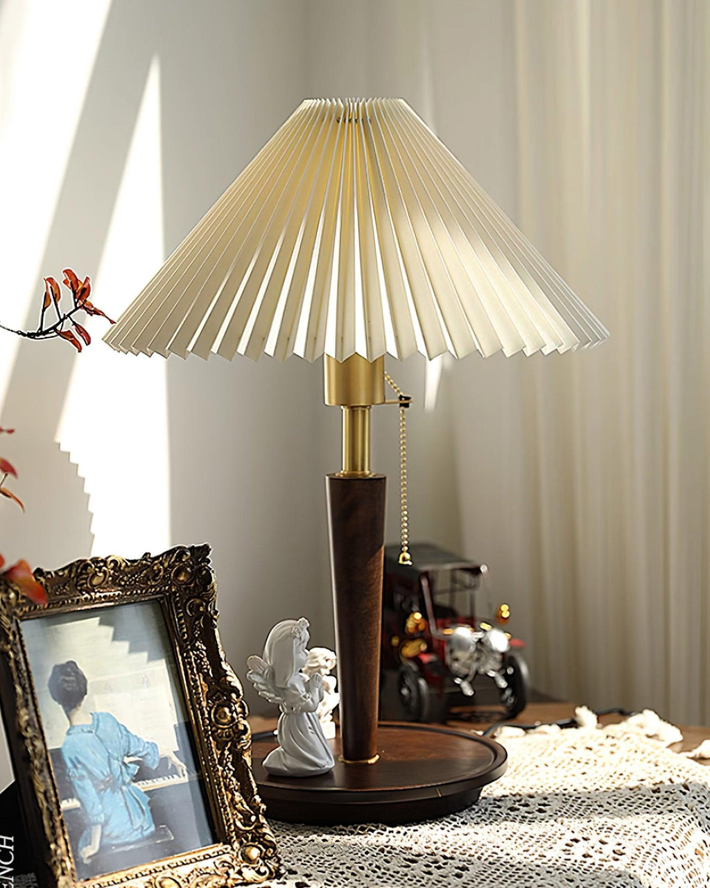 Suki Pleated Table Lamp