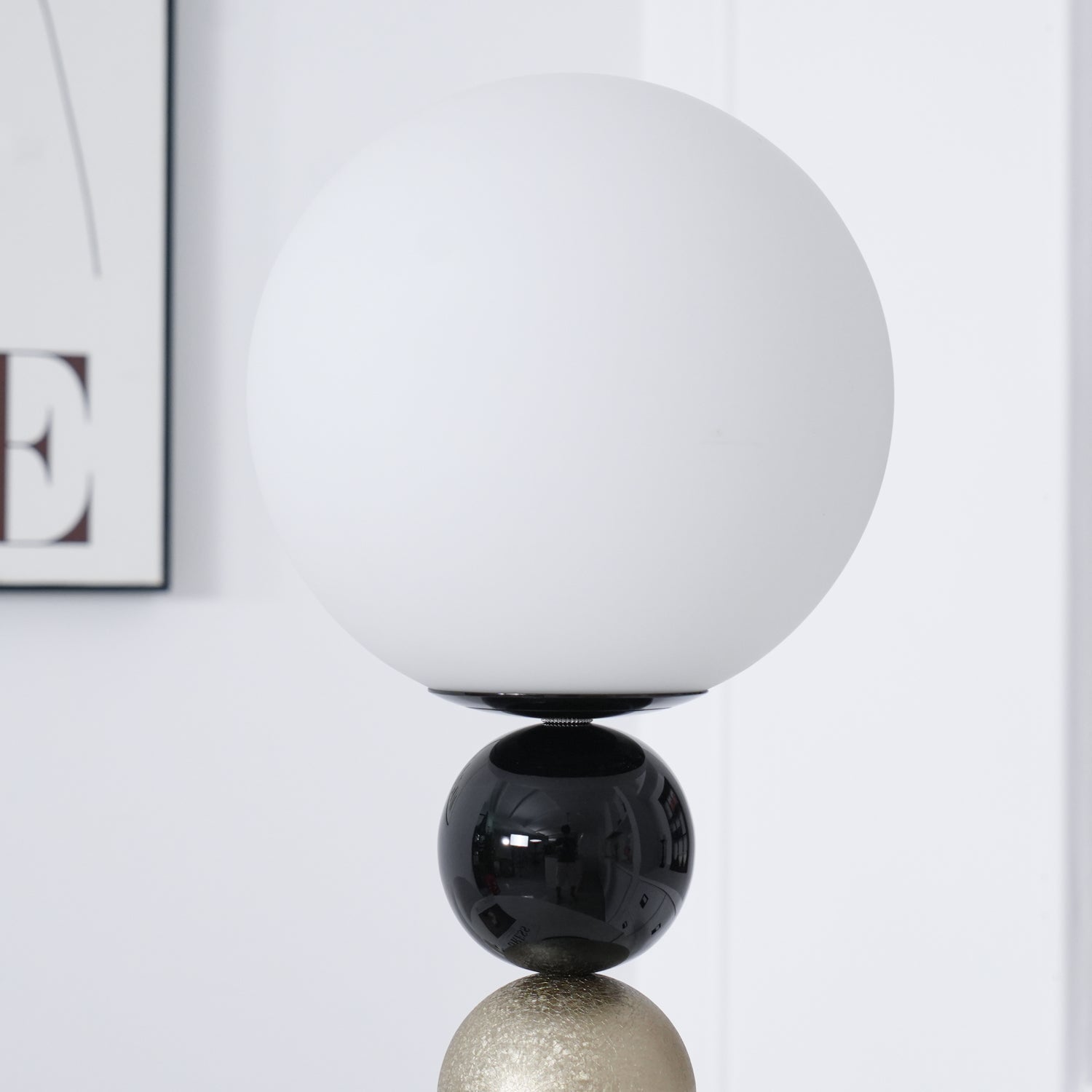 Sweetie Round Ball Table Lamp