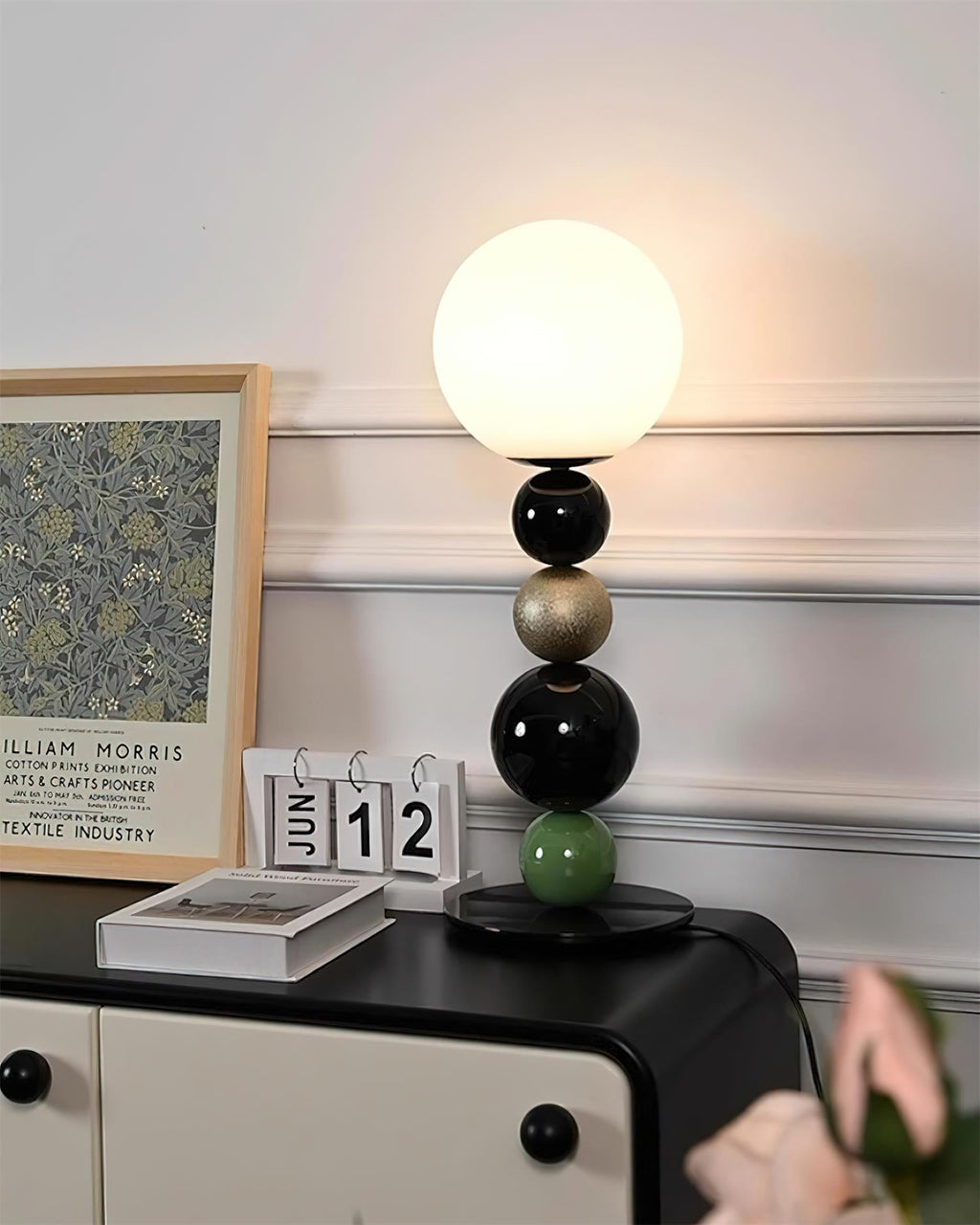 Sweetie Round Ball Table Lamp