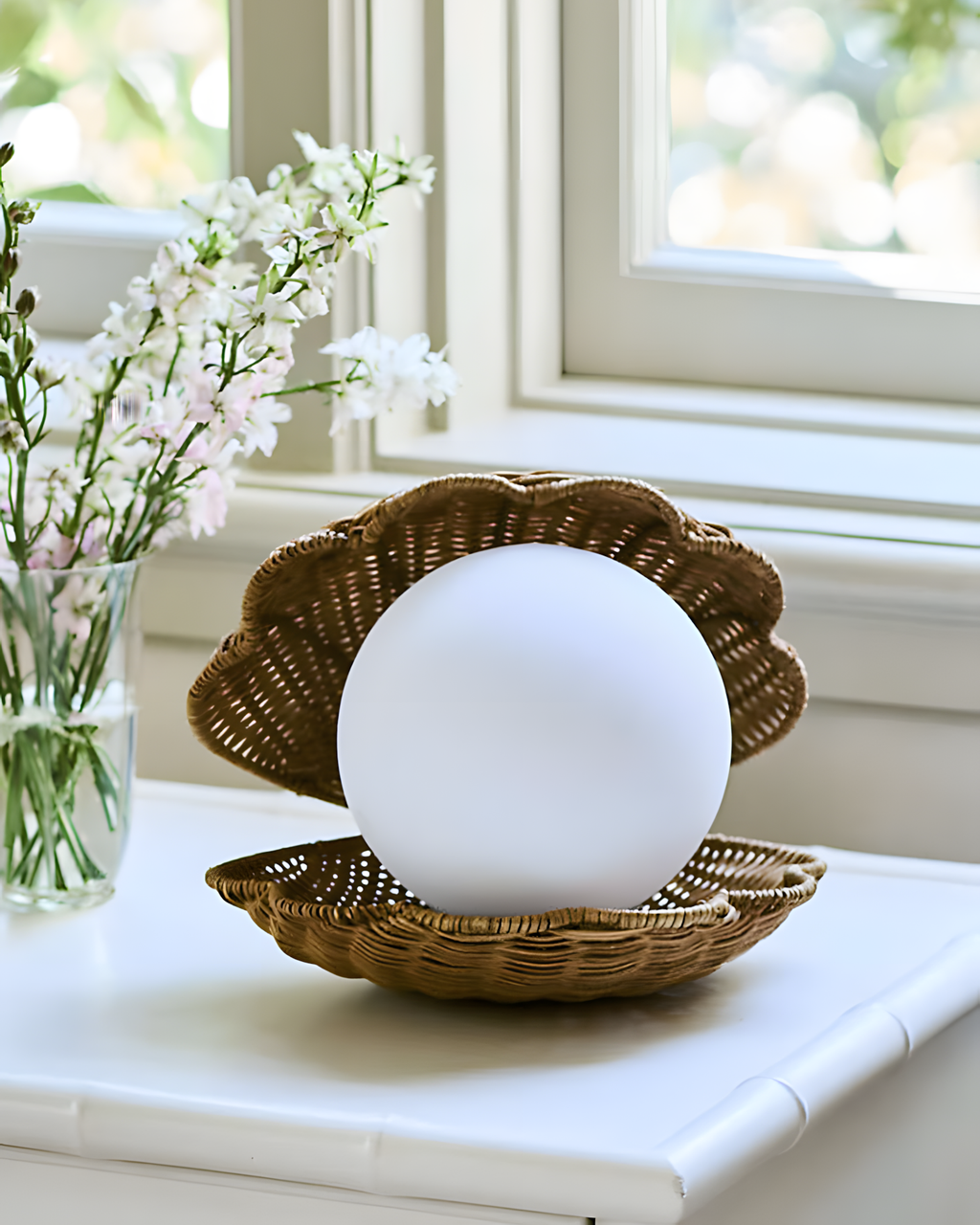 Tide’s Seashell  Table Lamp