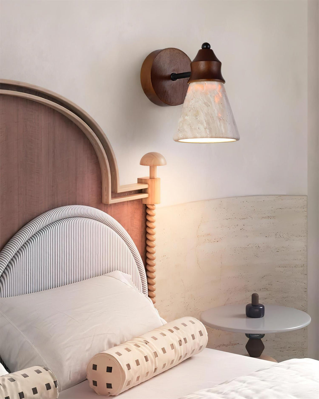 Travine Wall Lamp