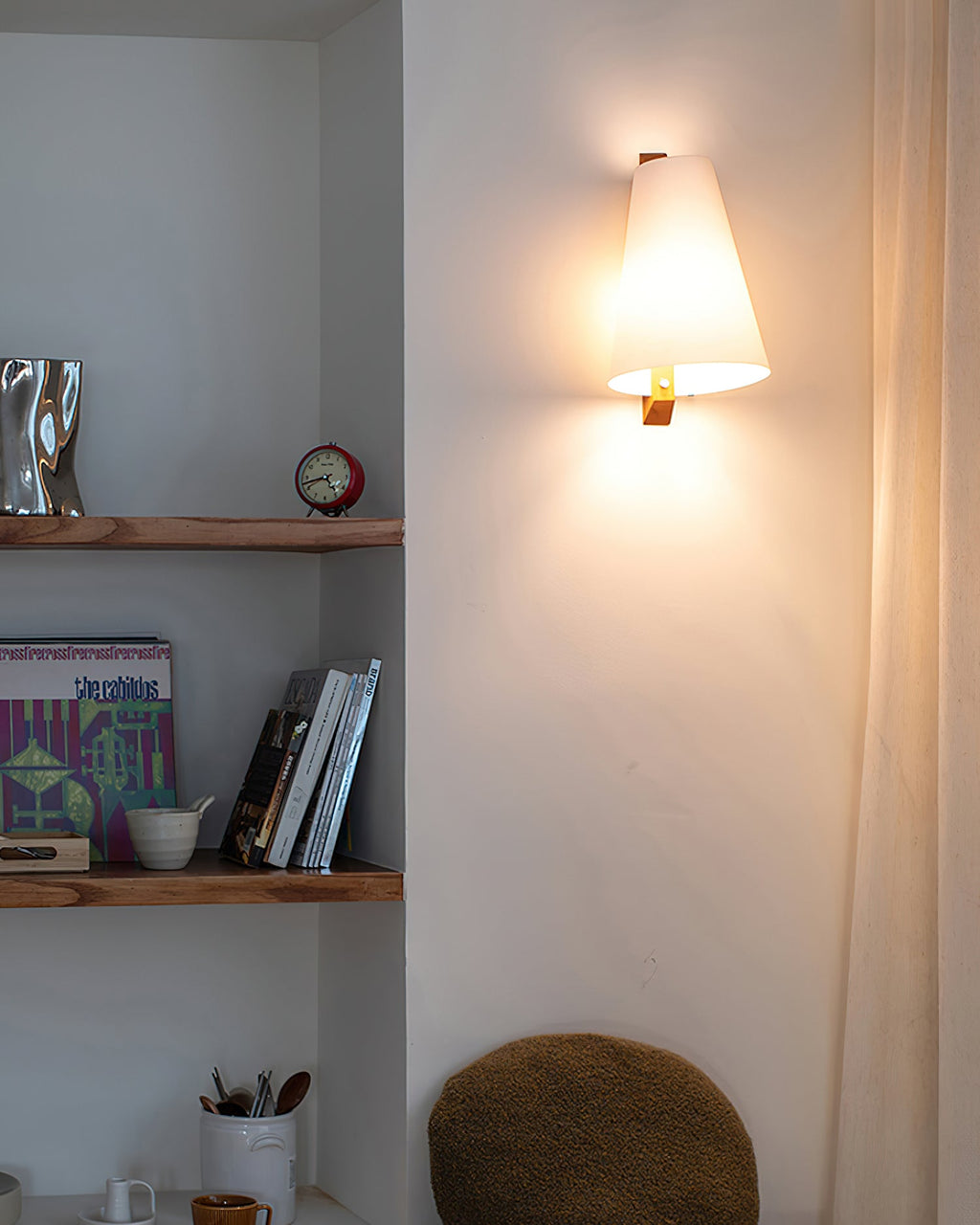 Trianora Wall Lamp