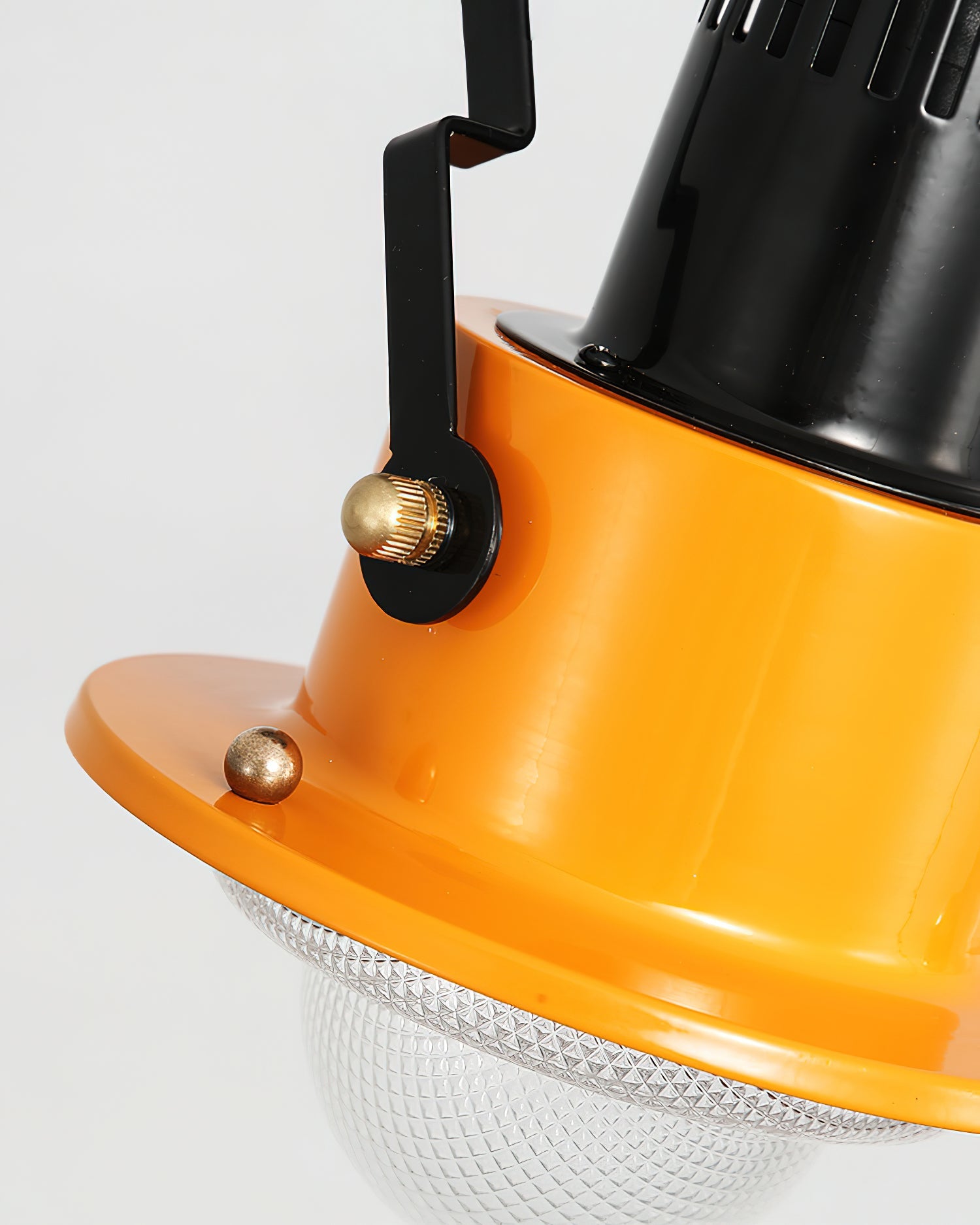 Triton Focus Ceiling Lamp