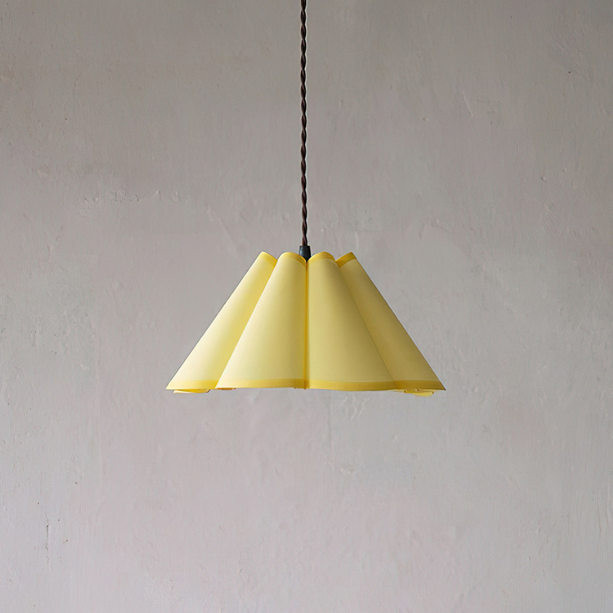 Twisted Pendant Lamp